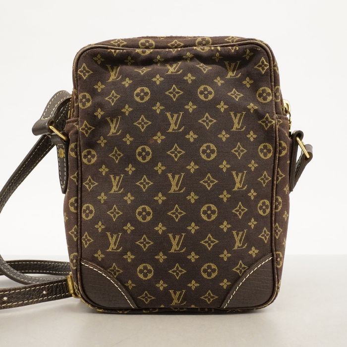 Louis-Vuitton-Monogram-Mini-Lin-Danube-Shoulder-Bag-Brown-M95228