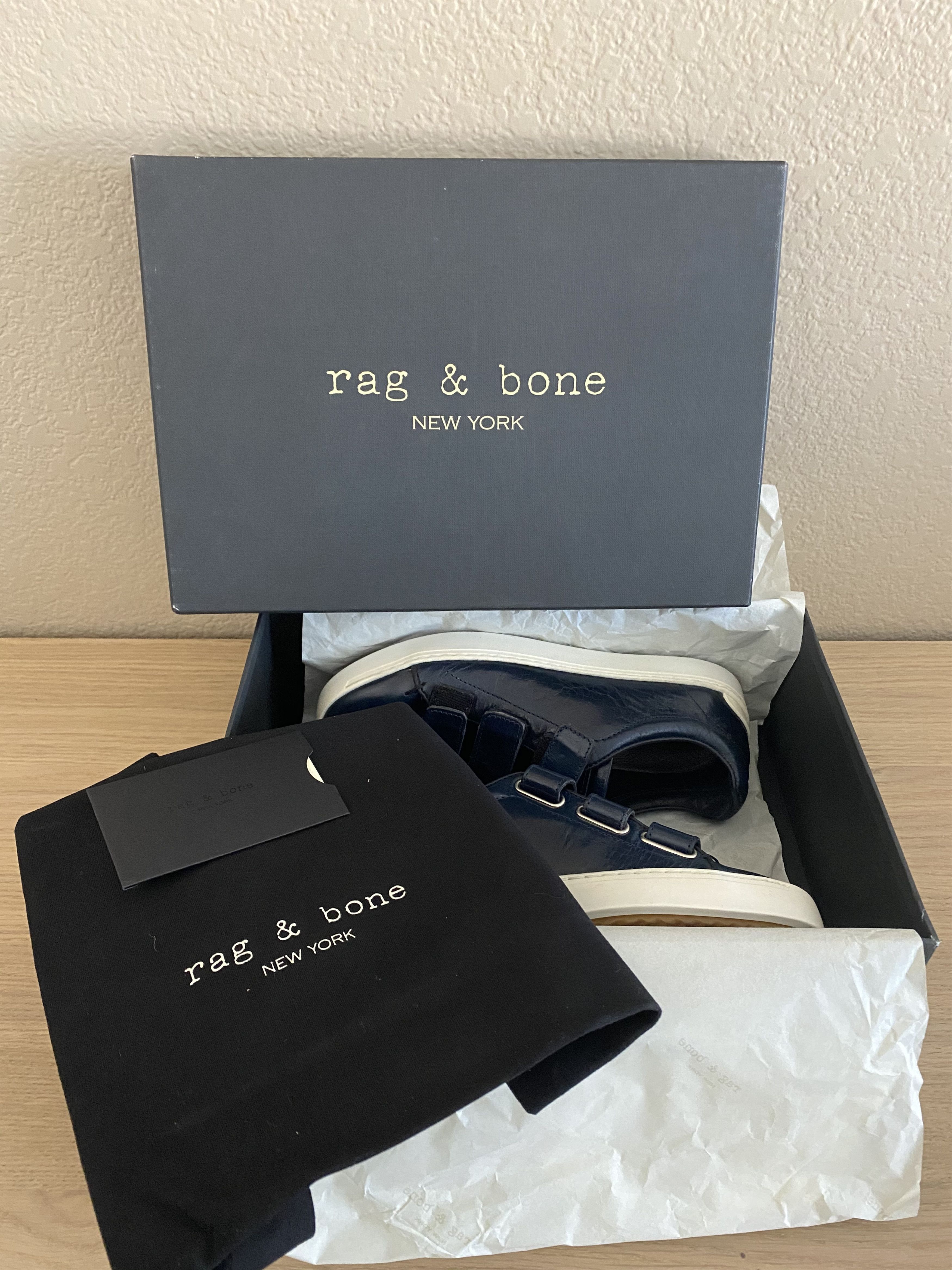 Rag & Bone rag & bone “Kent” Velcro Low Top Sneaker Size US 7 / IT 37 - 9 Thumbnail