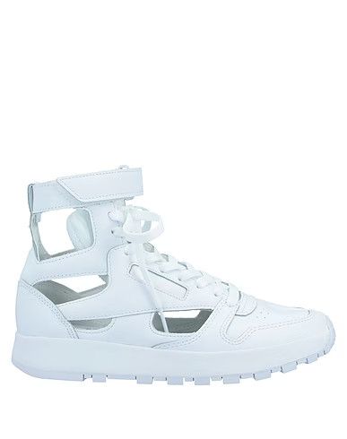 o1y0323 Sneakers in White