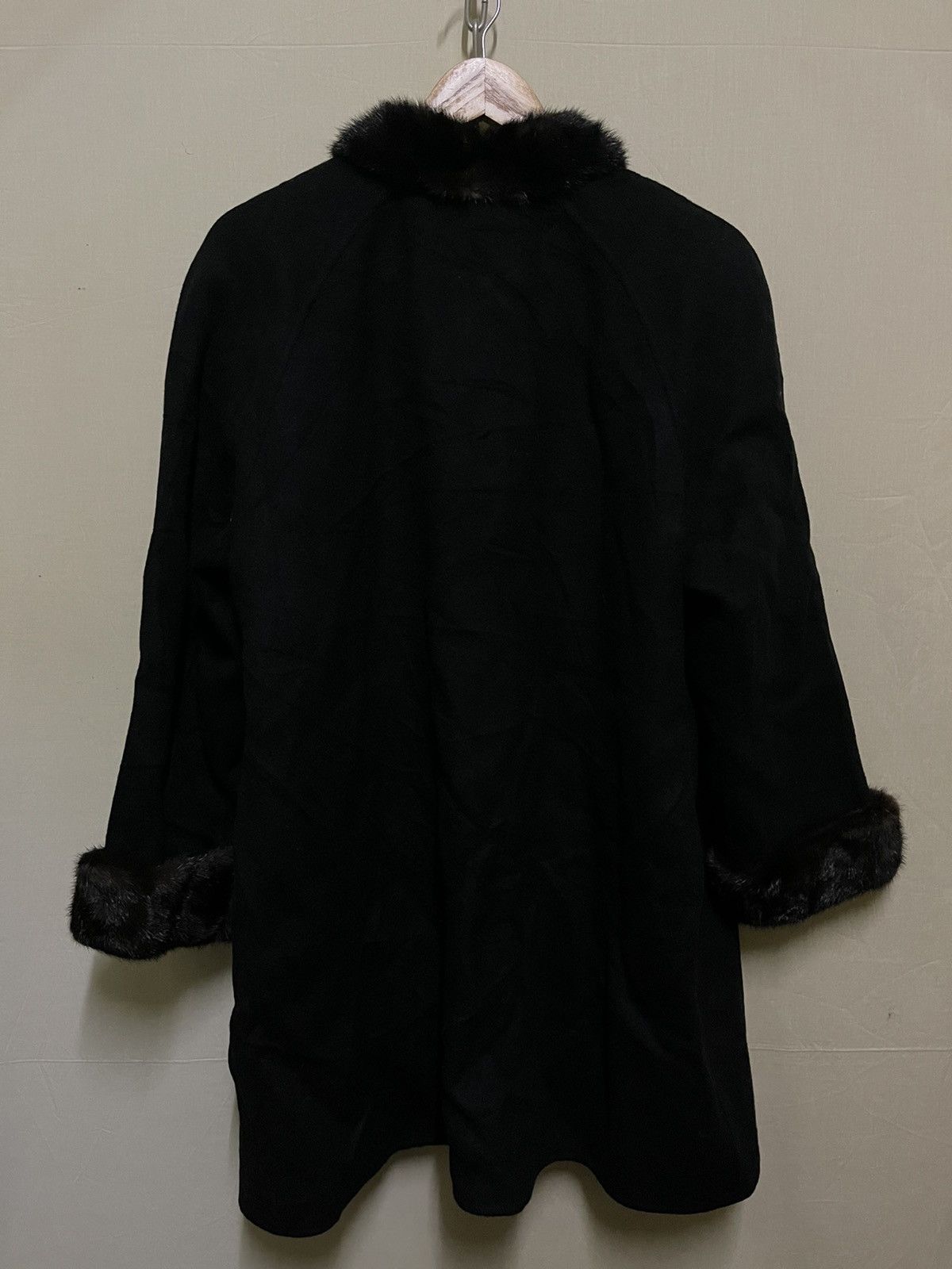 Vintage Cashmere Coat With Fur Size US L / EU 52-54 / 3 - 12 Thumbnail