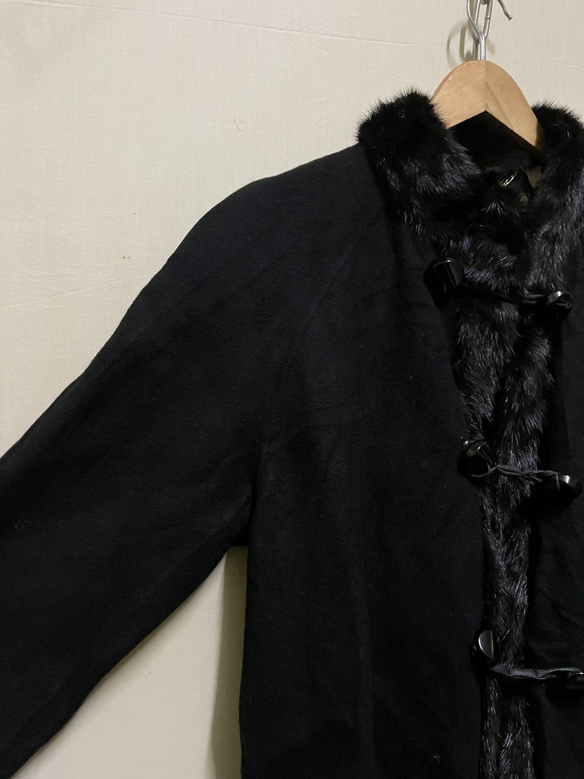Vintage Cashmere Coat With Fur Size US L / EU 52-54 / 3 - 2 Thumbnail