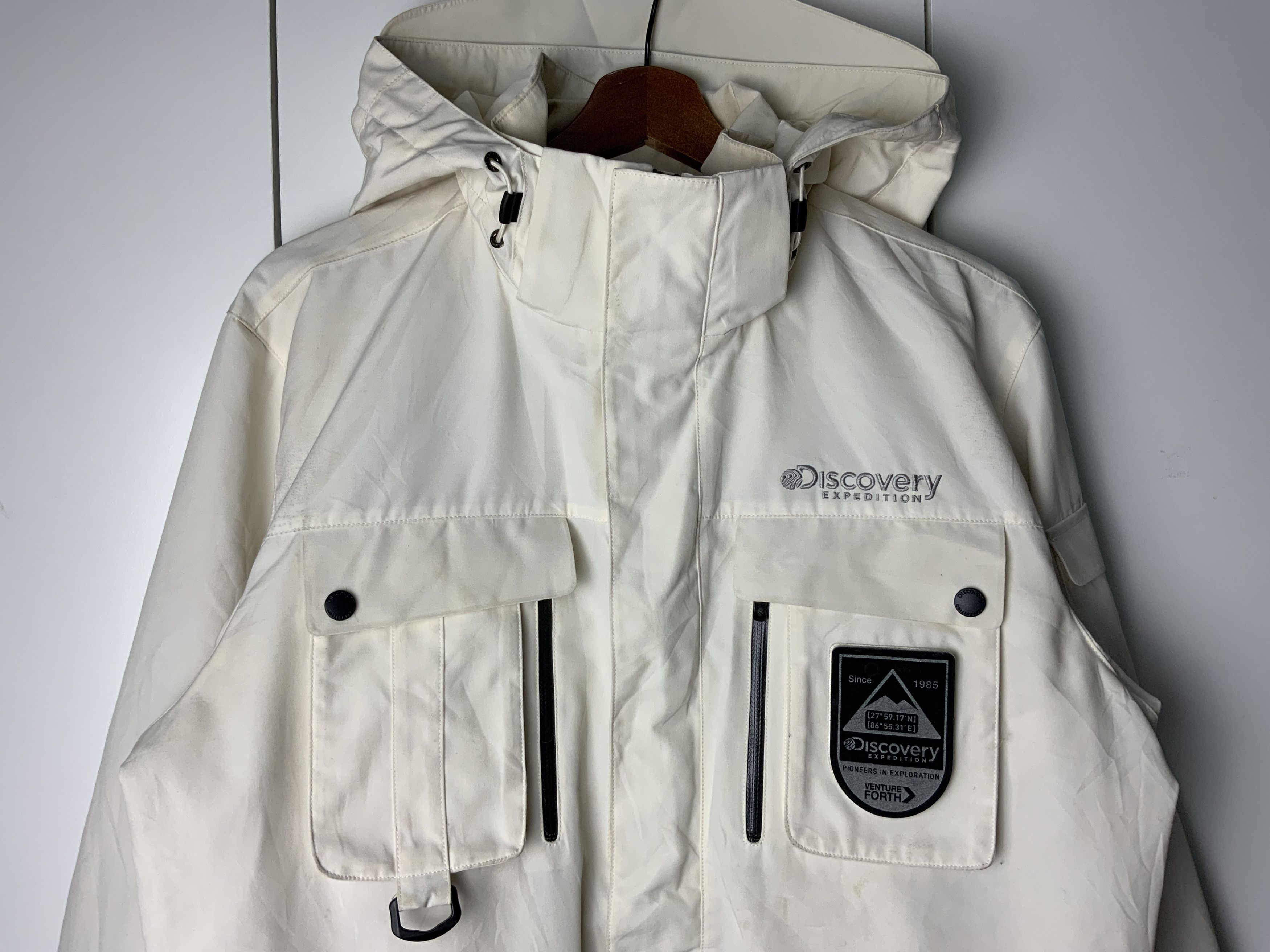 DISCOVERED Discovery Expedition Outdoor Light Jacket/Windbreaker🔥 Size US L / EU 52-54 / 3 - 5 Thumbnail