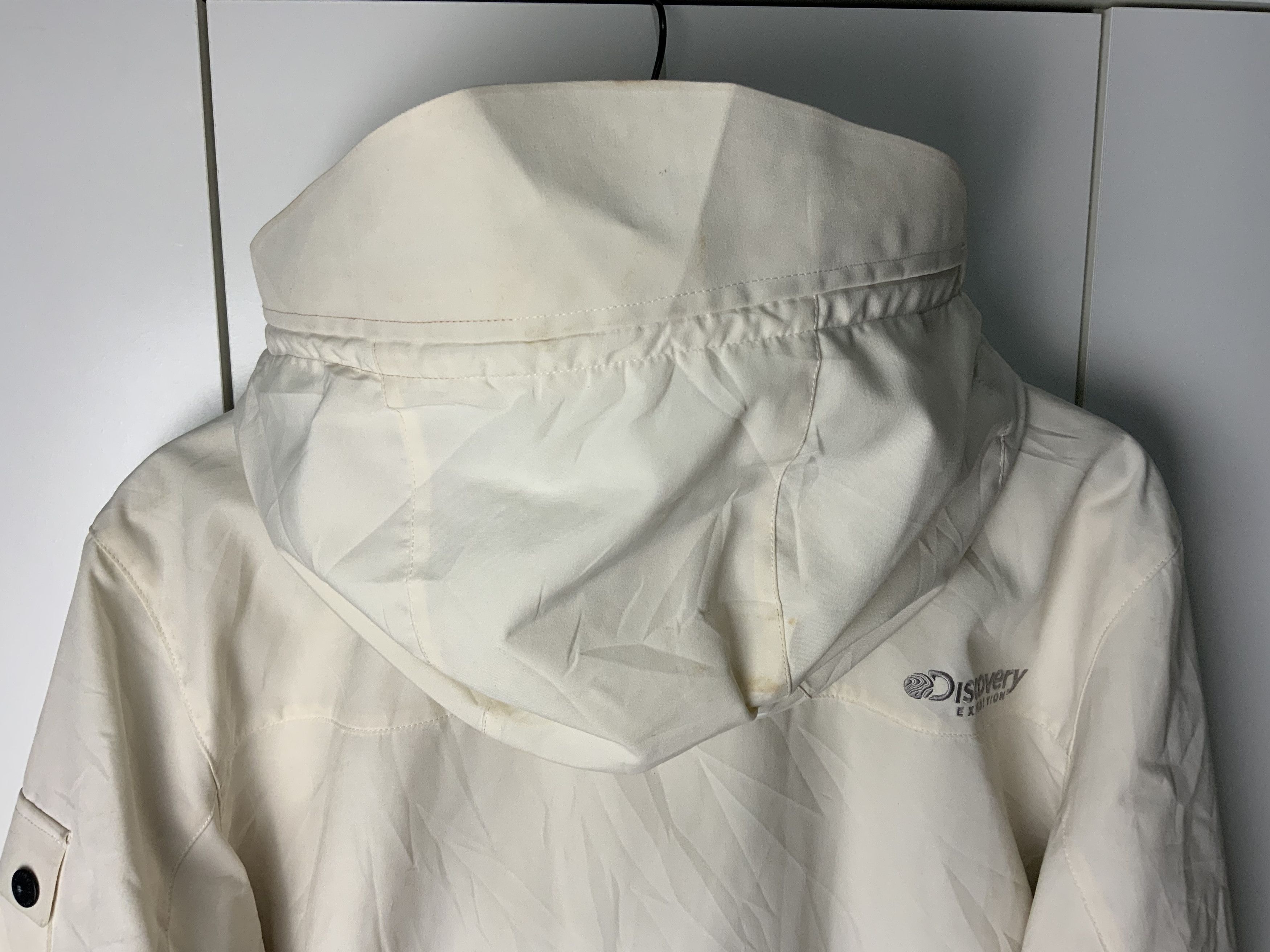 DISCOVERED Discovery Expedition Outdoor Light Jacket/Windbreaker🔥 Size US L / EU 52-54 / 3 - 9 Thumbnail