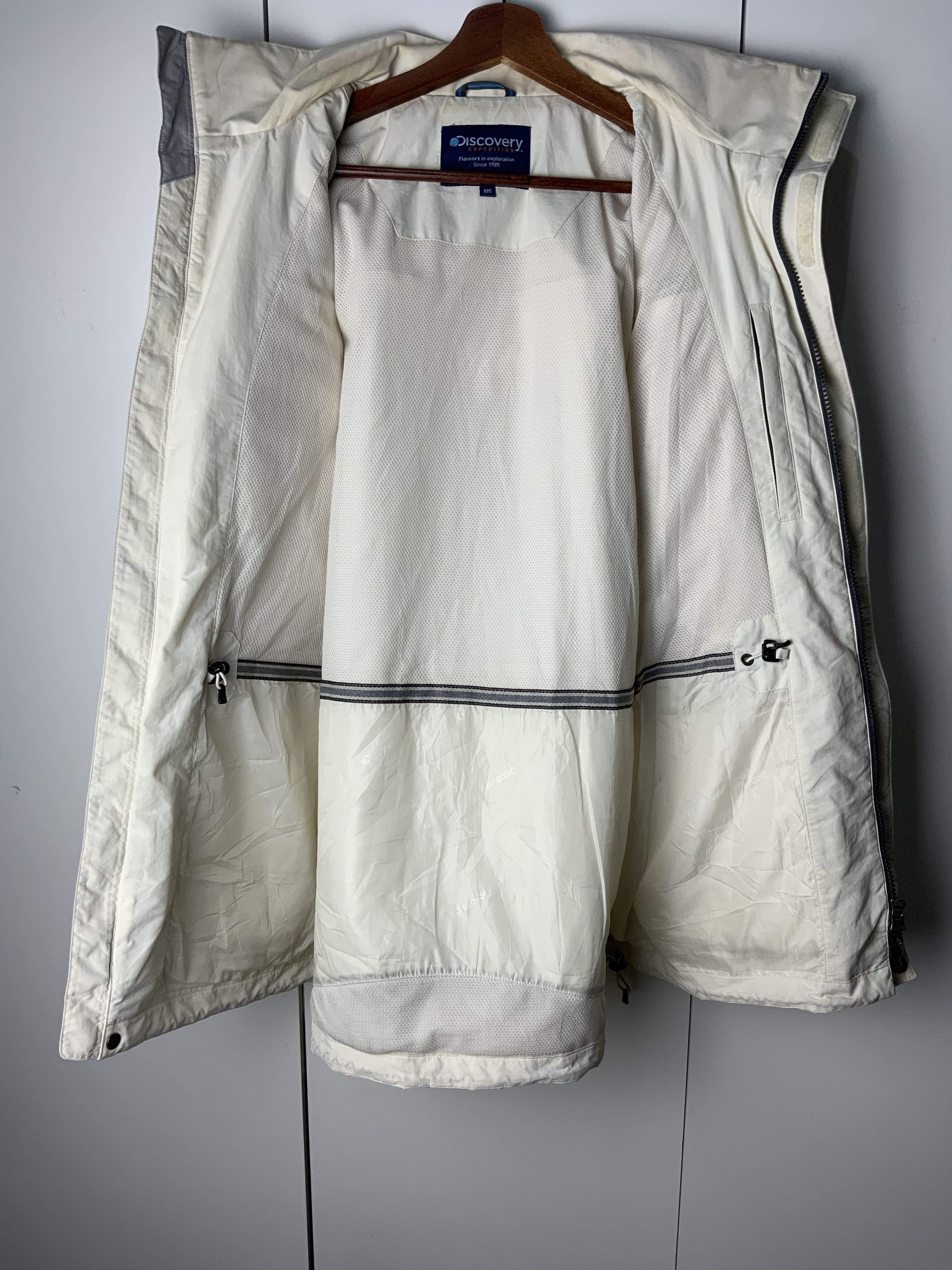 DISCOVERED Discovery Expedition Outdoor Light Jacket/Windbreaker🔥 Size US L / EU 52-54 / 3 - 15 Thumbnail