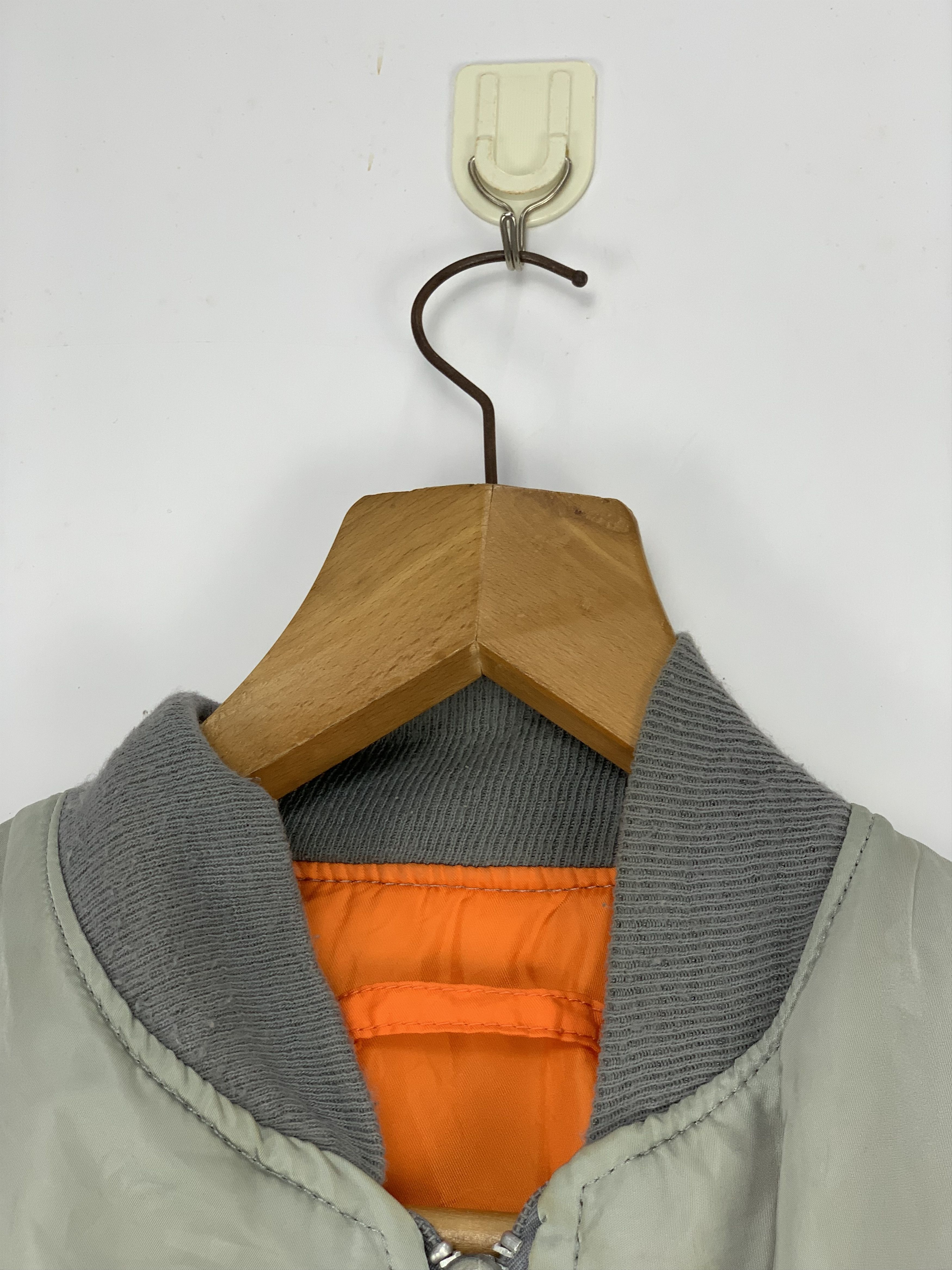 Alpha Industries Vintage ALPHA INDUSTRIES Reversible Bombers Jacket J0568 Size US L / EU 52-54 / 3 - 5 Thumbnail