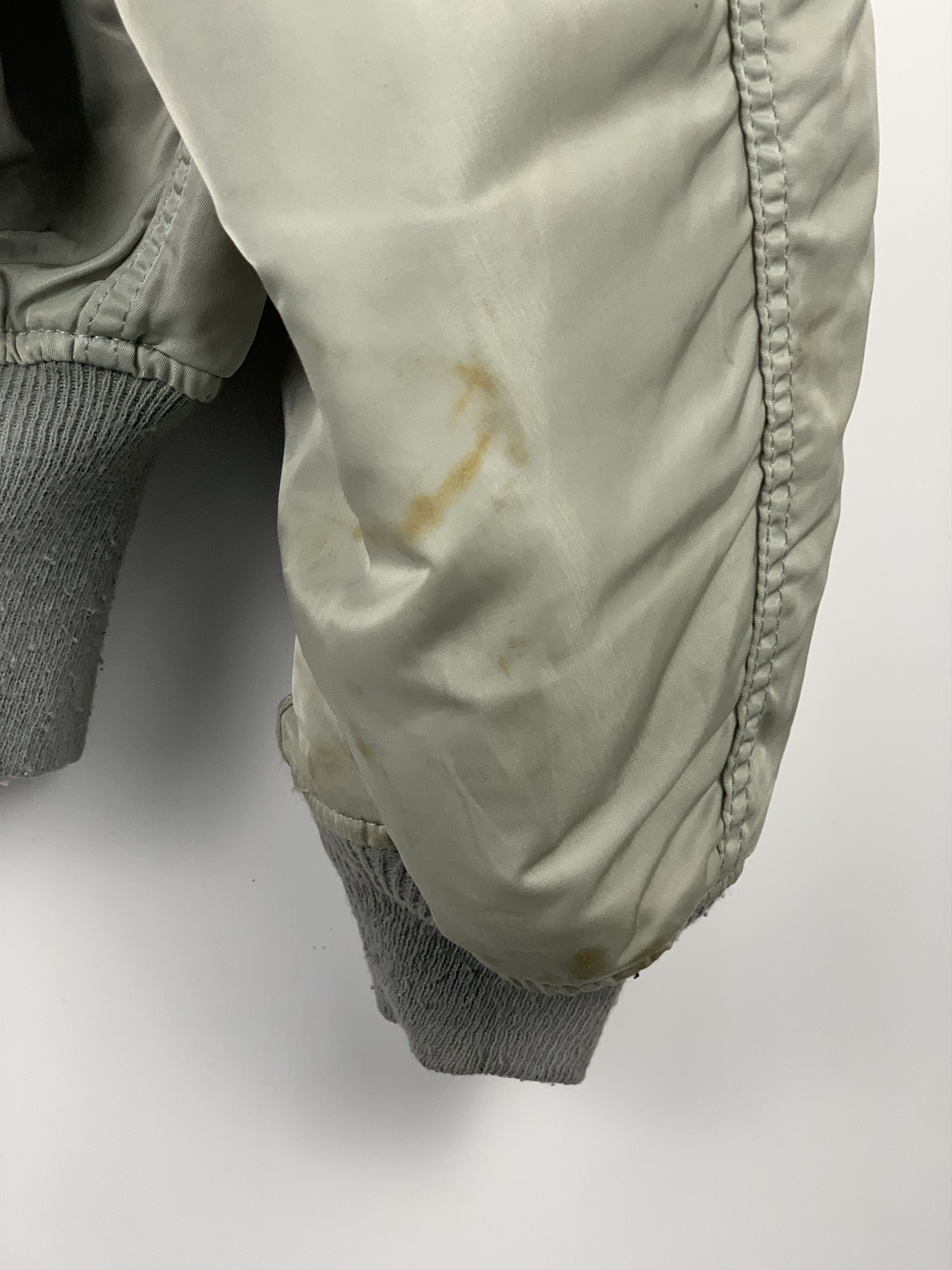 Alpha Industries Vintage ALPHA INDUSTRIES Reversible Bombers Jacket J0568 Size US L / EU 52-54 / 3 - 18 Thumbnail