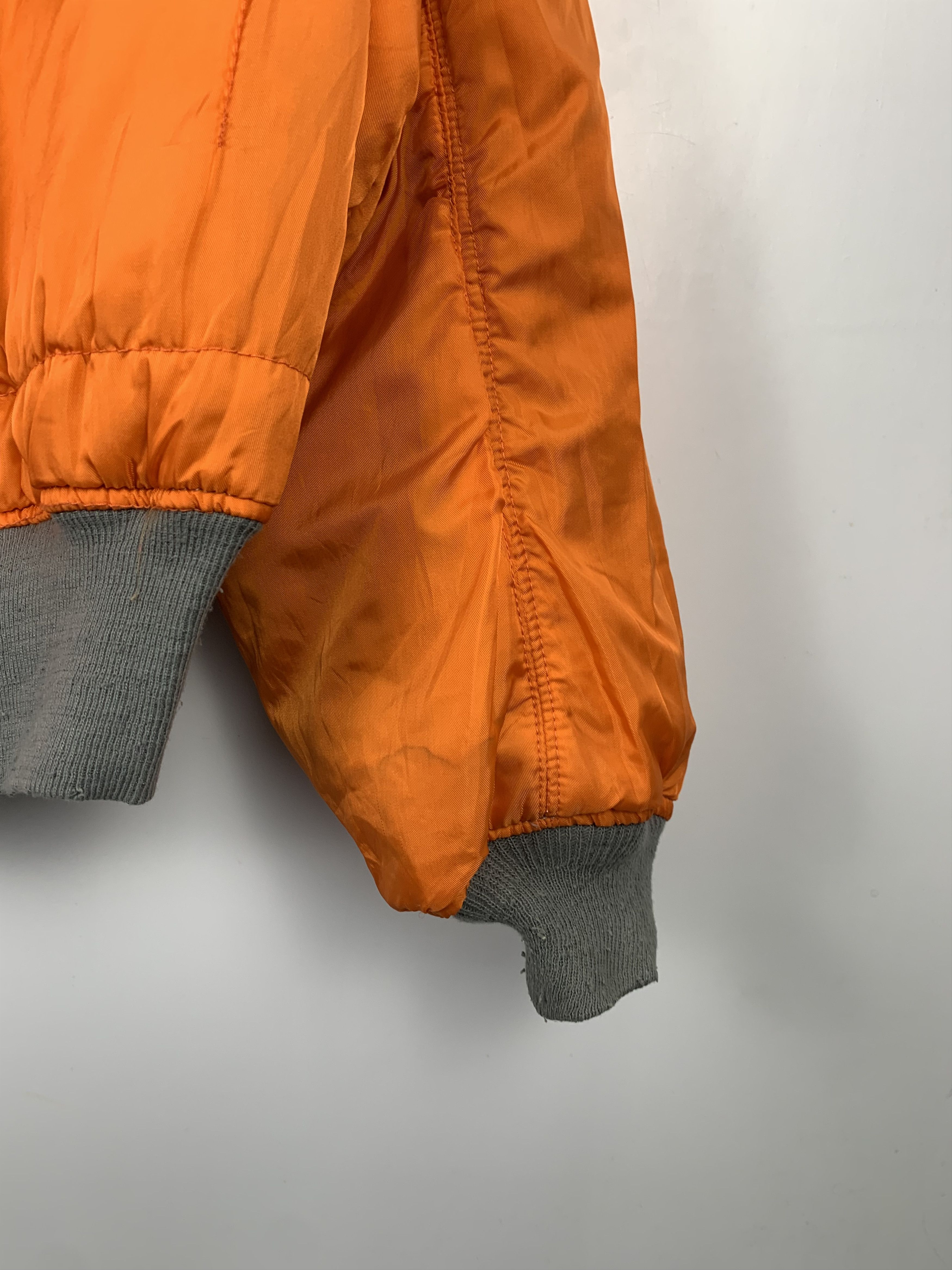 Alpha Industries Vintage ALPHA INDUSTRIES Reversible Bombers Jacket J0568 Size US L / EU 52-54 / 3 - 21 Thumbnail