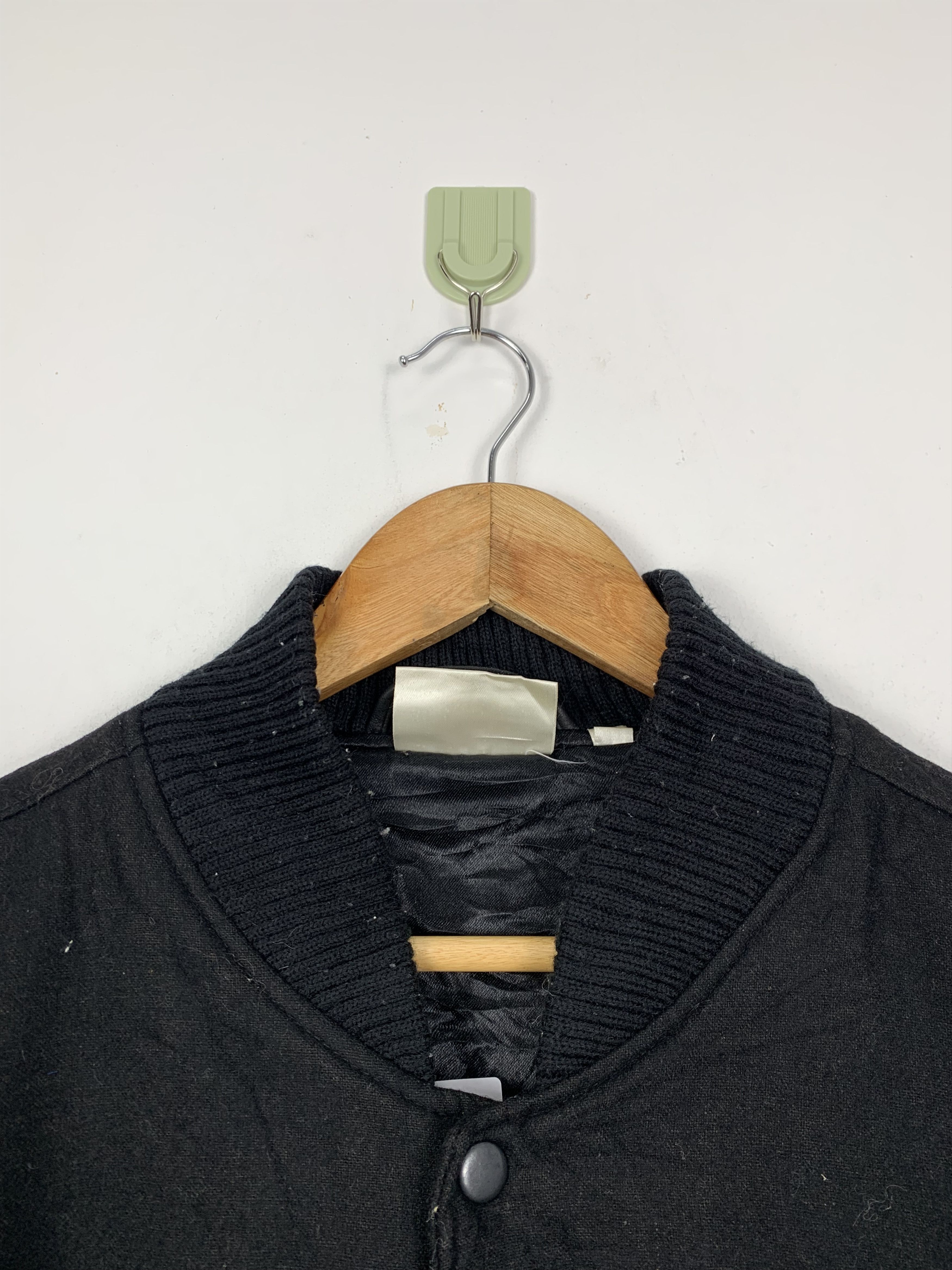 Japanese Brand Vintage Expo 2000 Varsity Leather Sleeve Jacket J0621 Size US M / EU 48-50 / 2 - 6 Thumbnail