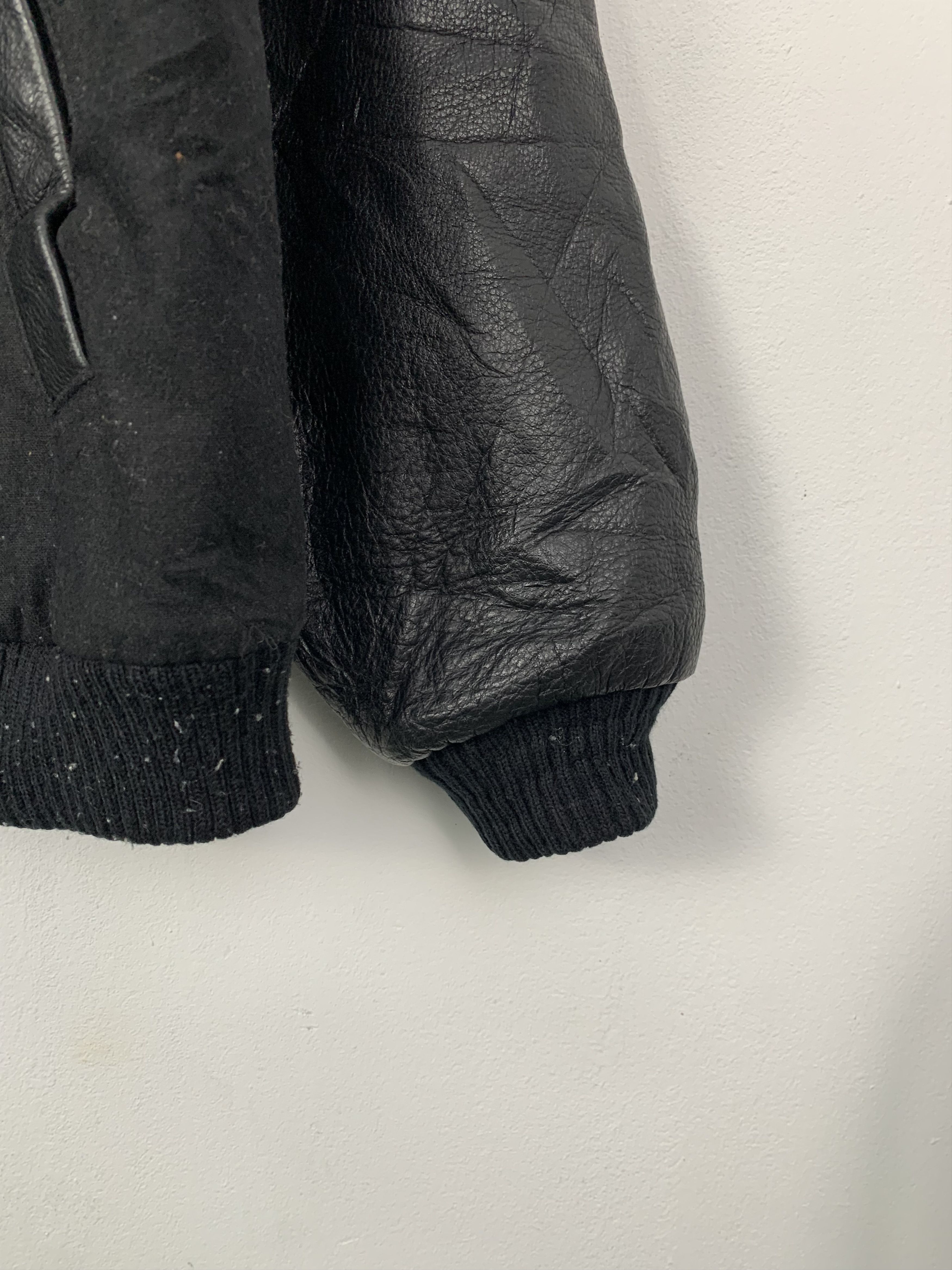 Japanese Brand Vintage Expo 2000 Varsity Leather Sleeve Jacket J0621 Size US M / EU 48-50 / 2 - 3 Thumbnail