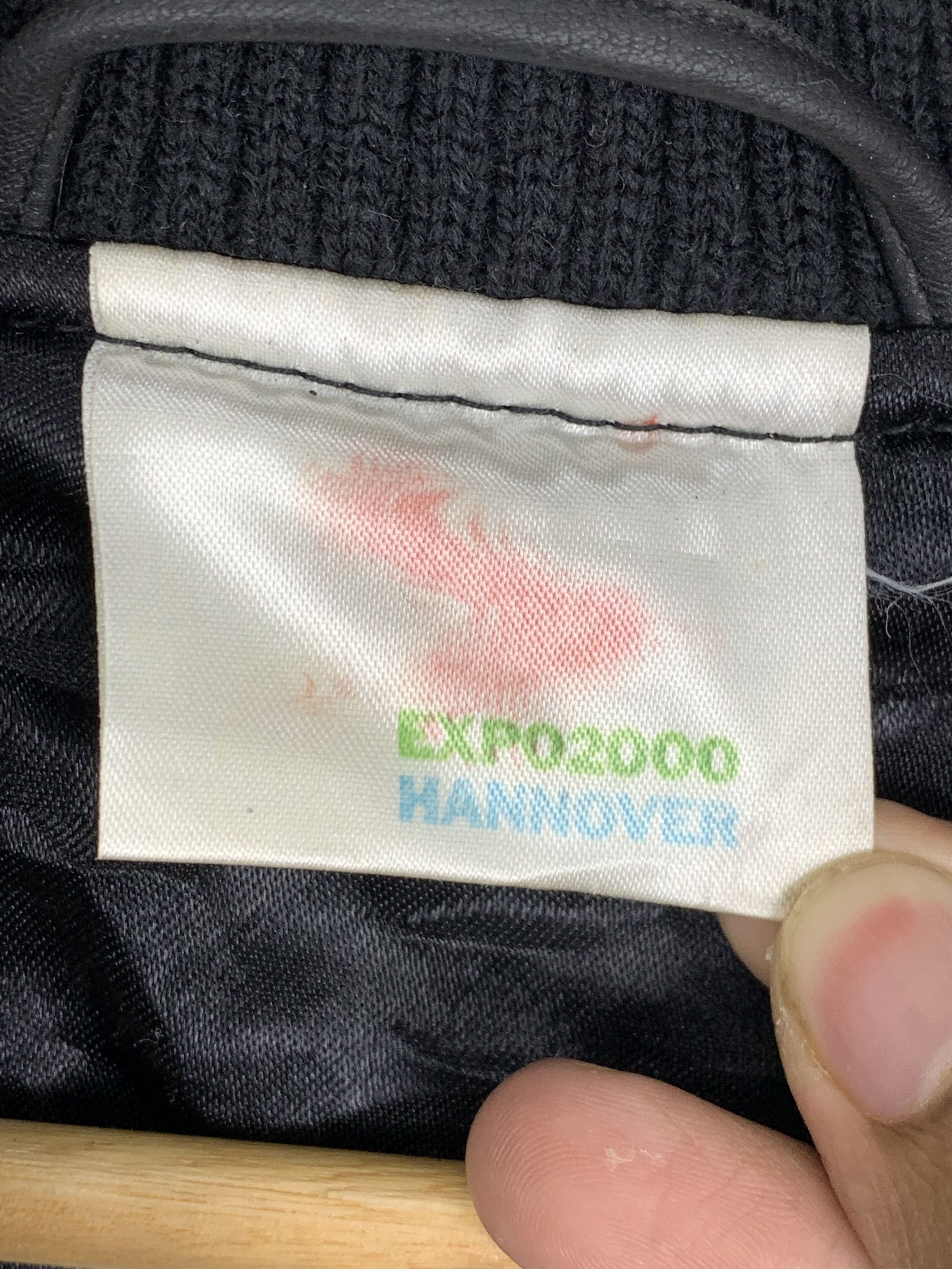 Japanese Brand Vintage Expo 2000 Varsity Leather Sleeve Jacket J0621 Size US M / EU 48-50 / 2 - 9 Thumbnail
