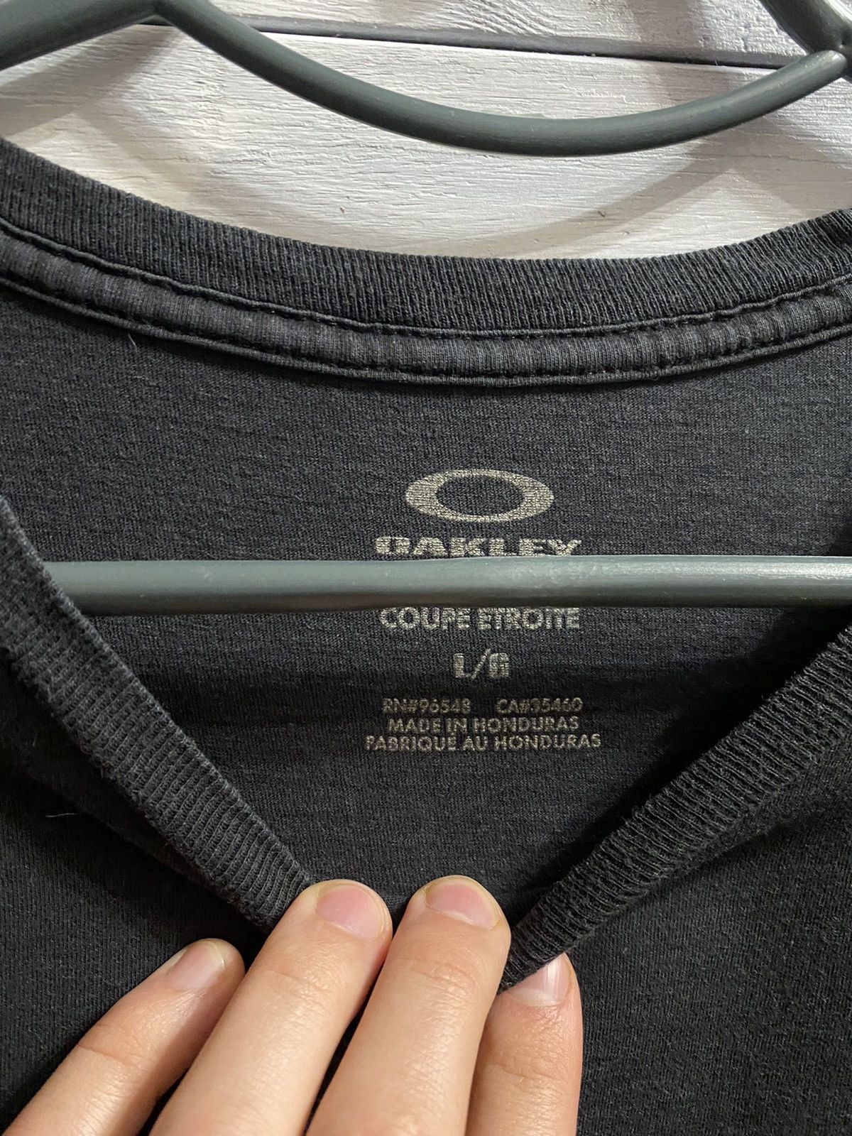 Oakley Rare Vintage T-shirt Oakley big logo. Japan Outdoor style. Size US L / EU 52-54 / 3 - 8 Thumbnail