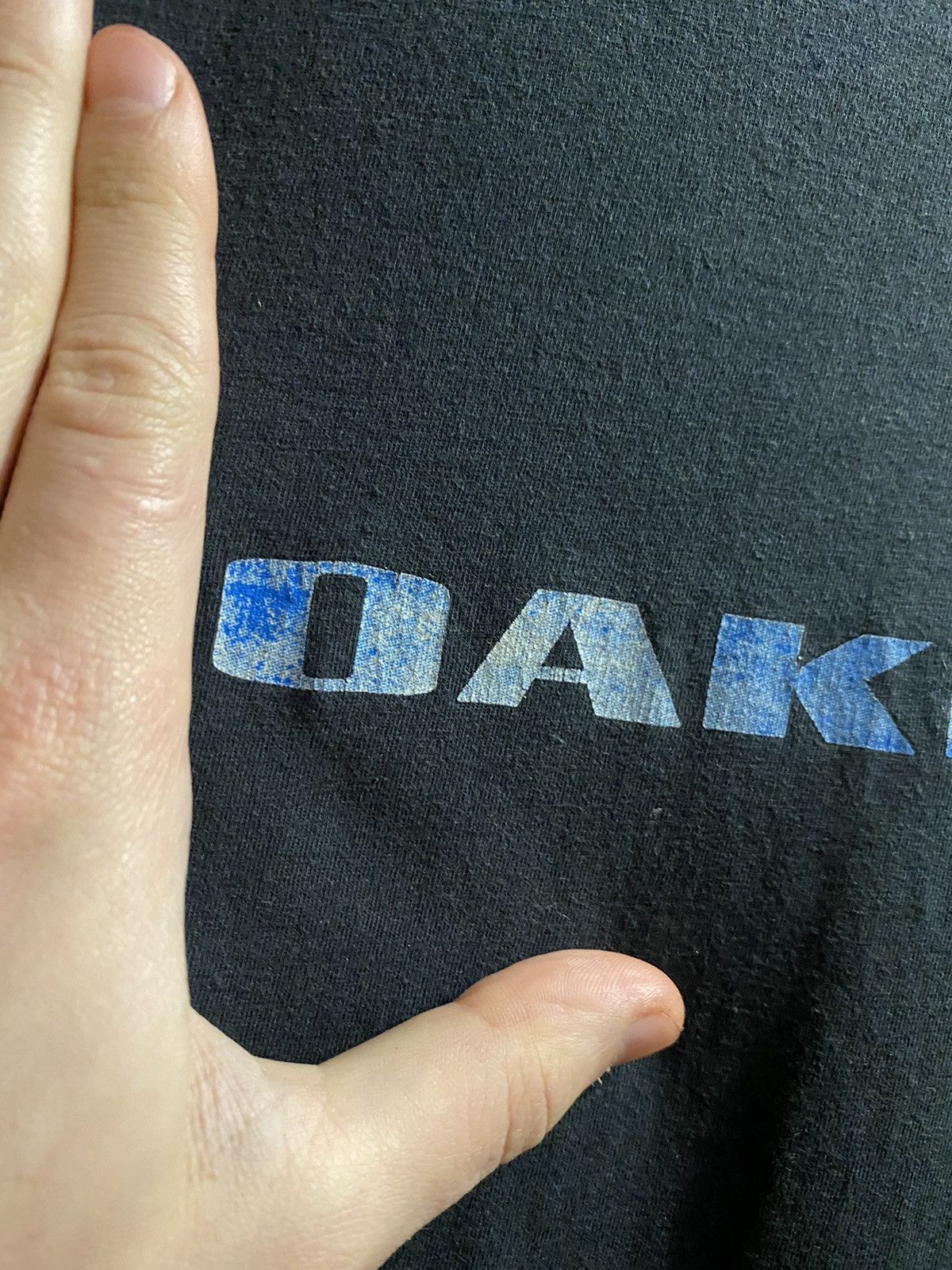 Oakley Rare Vintage T-shirt Oakley big logo. Japan Outdoor style. Size US L / EU 52-54 / 3 - 2 Thumbnail