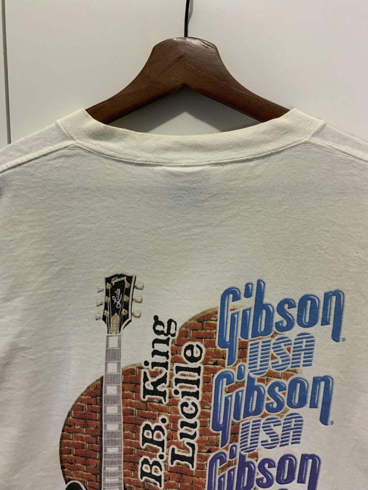 Vintage Vintage Les Paul Gibson Guitar Corp ©️2000 Tee Size US M / EU 48-50 / 2 - 7 Thumbnail