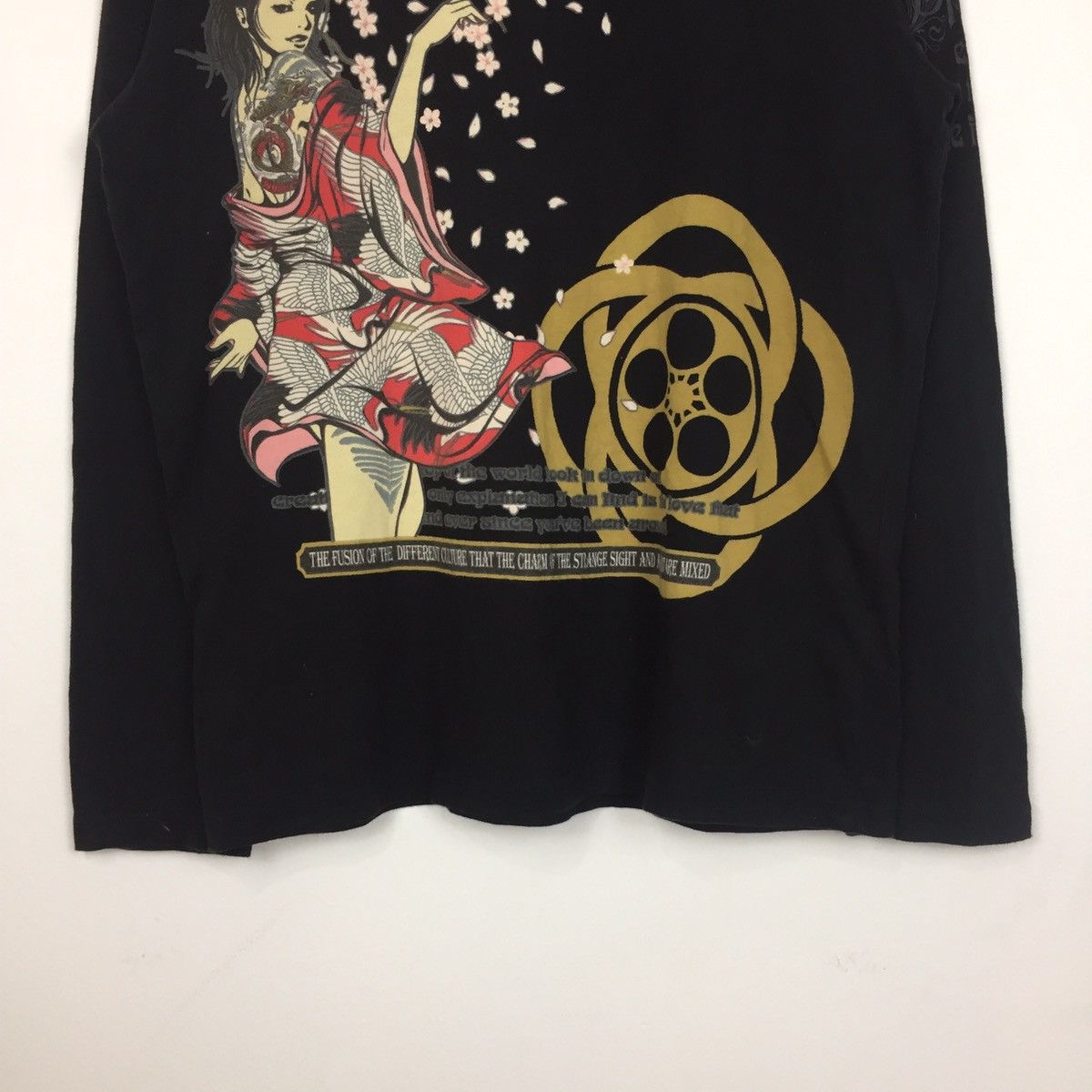 Vintage The fusion Japan Geisha Long Sleeve T-Shirt Size US L / EU 52-54 / 3 - 3 Thumbnail