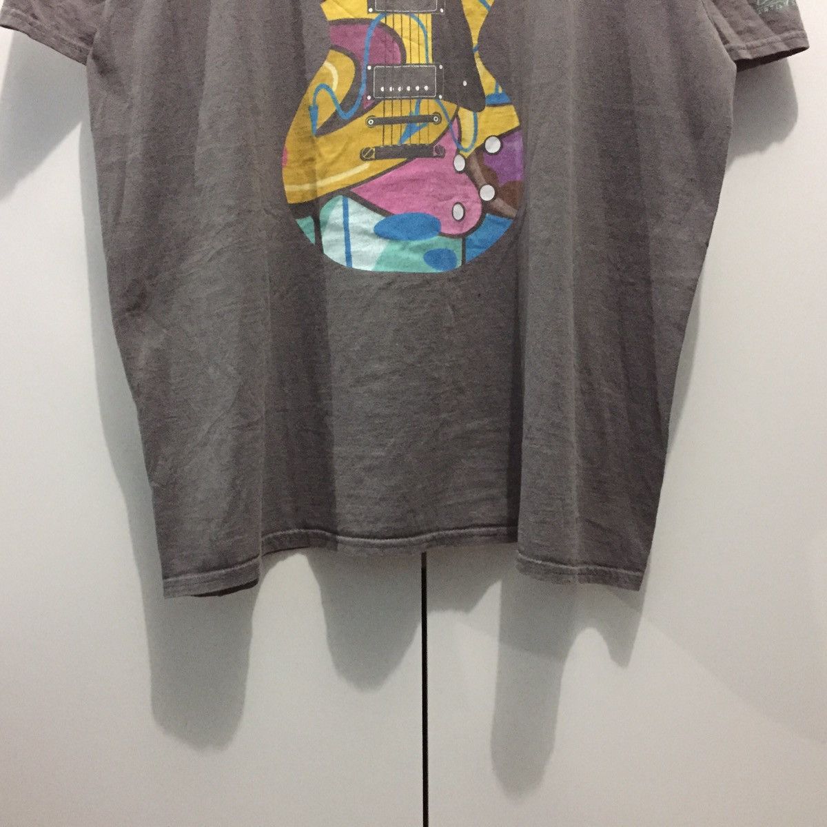 Band Tees Eric Clapton World Tour 2011 Tee ©️2011 Drumlin Size US L / EU 52-54 / 3 - 3 Thumbnail