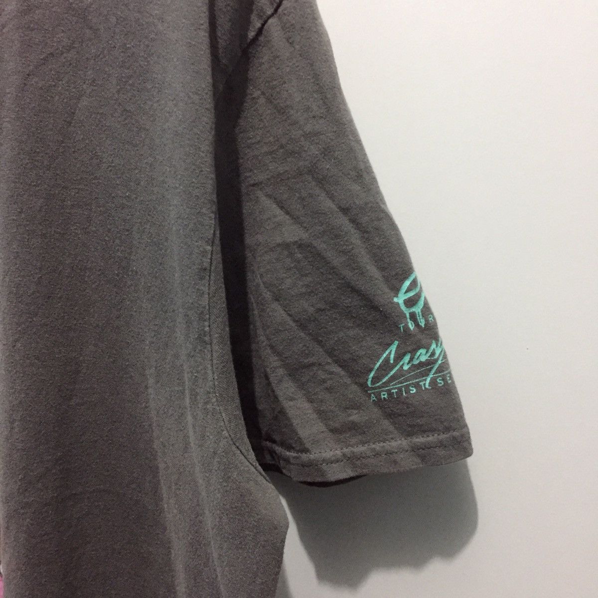 Band Tees Eric Clapton World Tour 2011 Tee ©️2011 Drumlin Size US L / EU 52-54 / 3 - 6 Thumbnail