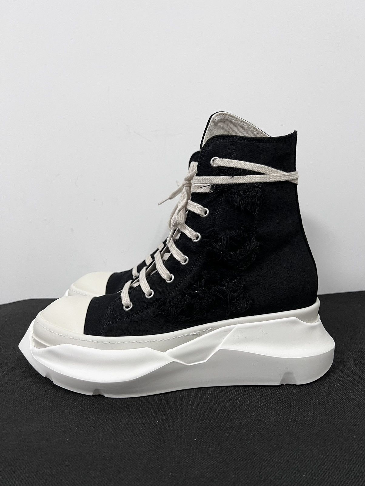rick owens ラモーンズ drkshdw 42 Rick Owens DRKSHDW Ramones - Natural/Milk High-Top 22oz Denim