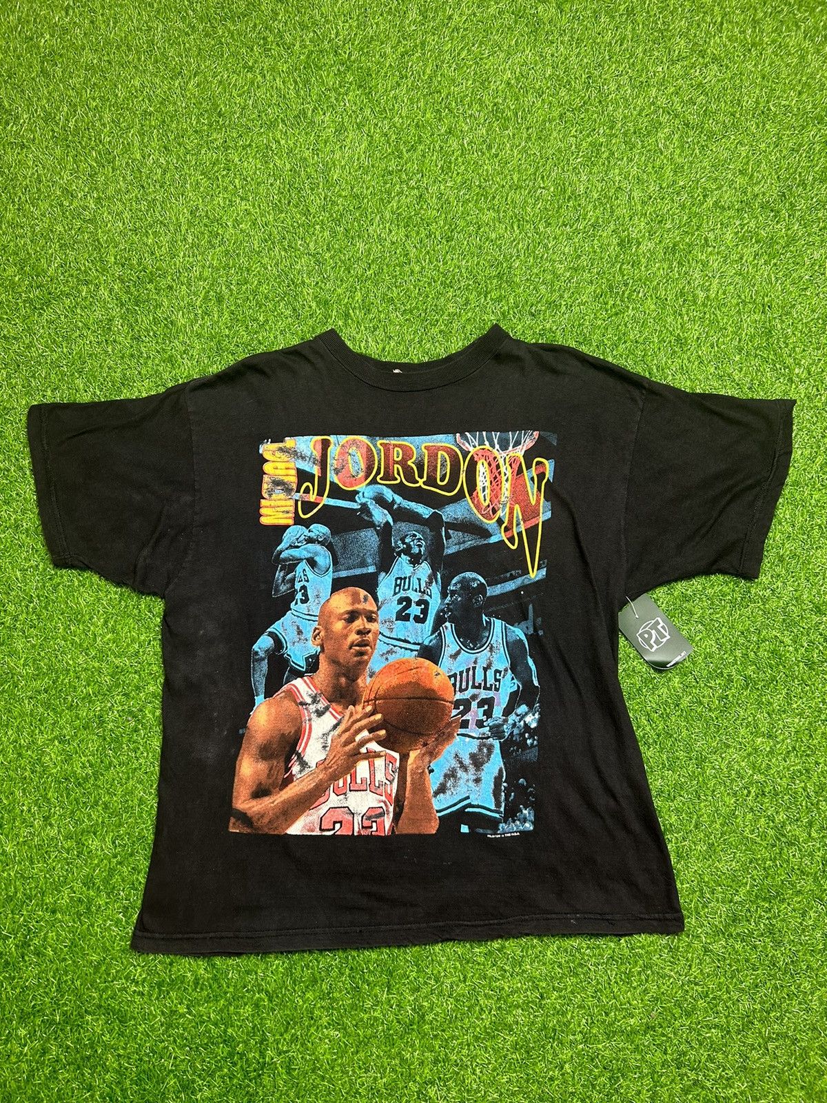 Vintage 1996 Bulls “Michael Jordon” Misprint Rap Tee Size US XXL / EU 58 / 5 - 1 Thumbnail