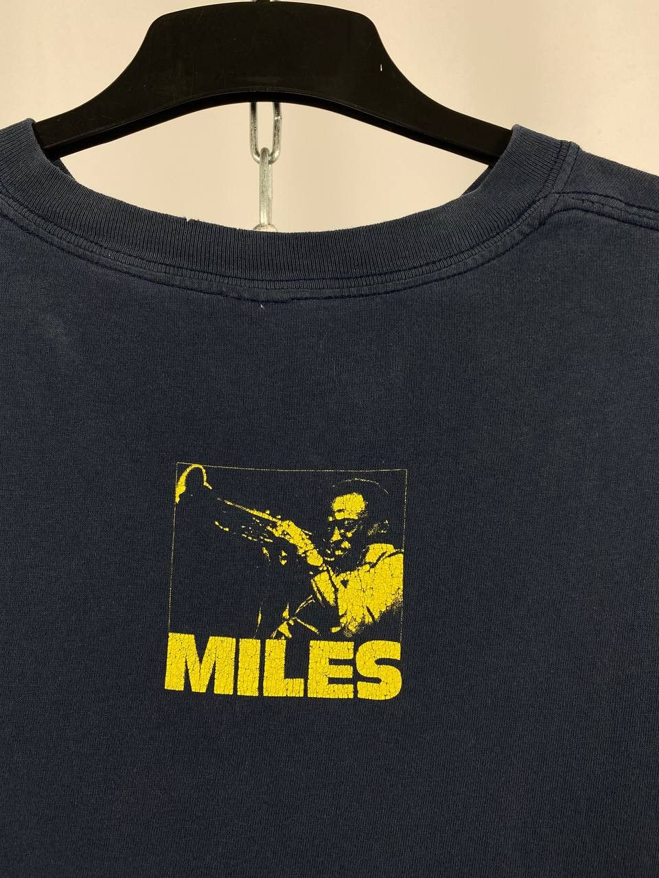 Band Tees Vintage Miles T-shirts 2004 big logo band tee size XL Size US XL / EU 56 / 4 - 9 Thumbnail
