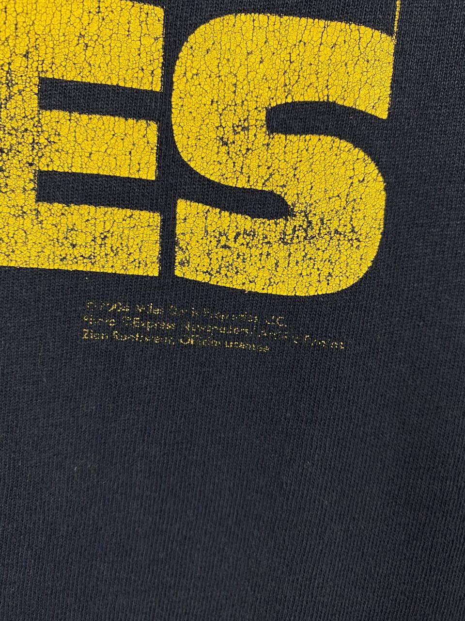 Band Tees Vintage Miles T-shirts 2004 big logo band tee size XL Size US XL / EU 56 / 4 - 4 Thumbnail