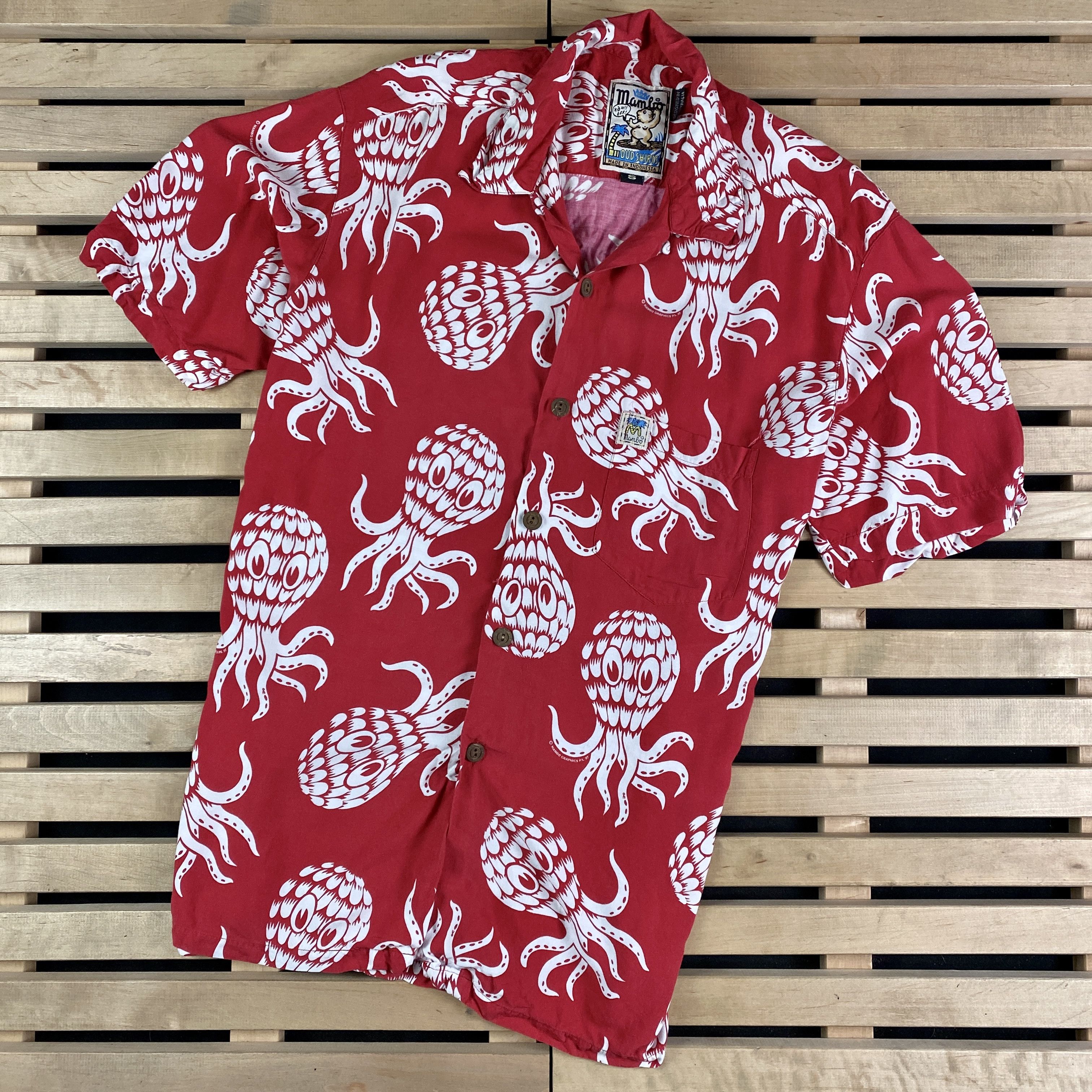 image of Crazy Shirts x Mambo Men’S Vintage Hawaiian Shirt Short Sleeve Mambo Size S in Red, Men's