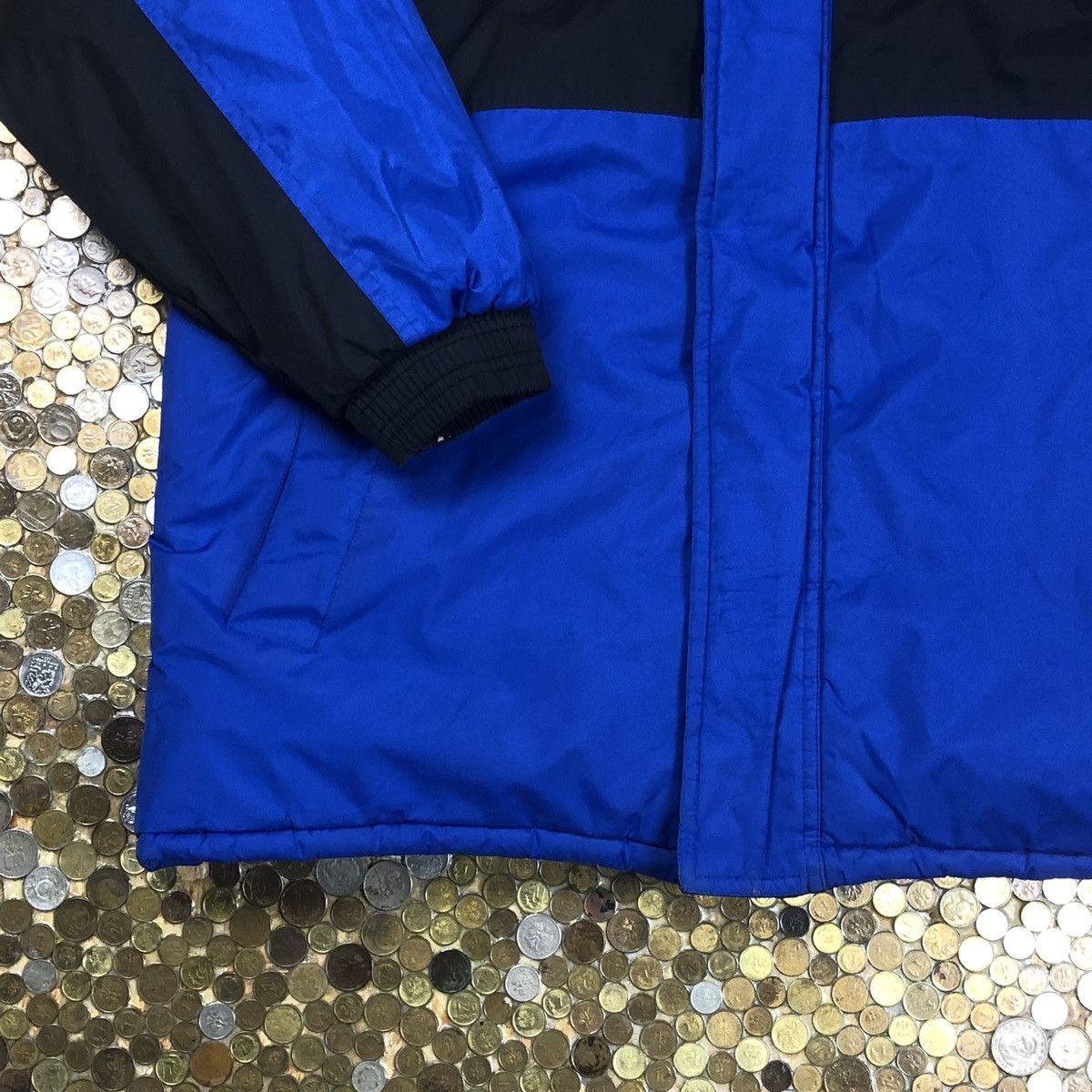 Adidas Adidas double side reversible vintage 90s winter jacket Size US M / EU 48-50 / 2 - 4 Thumbnail