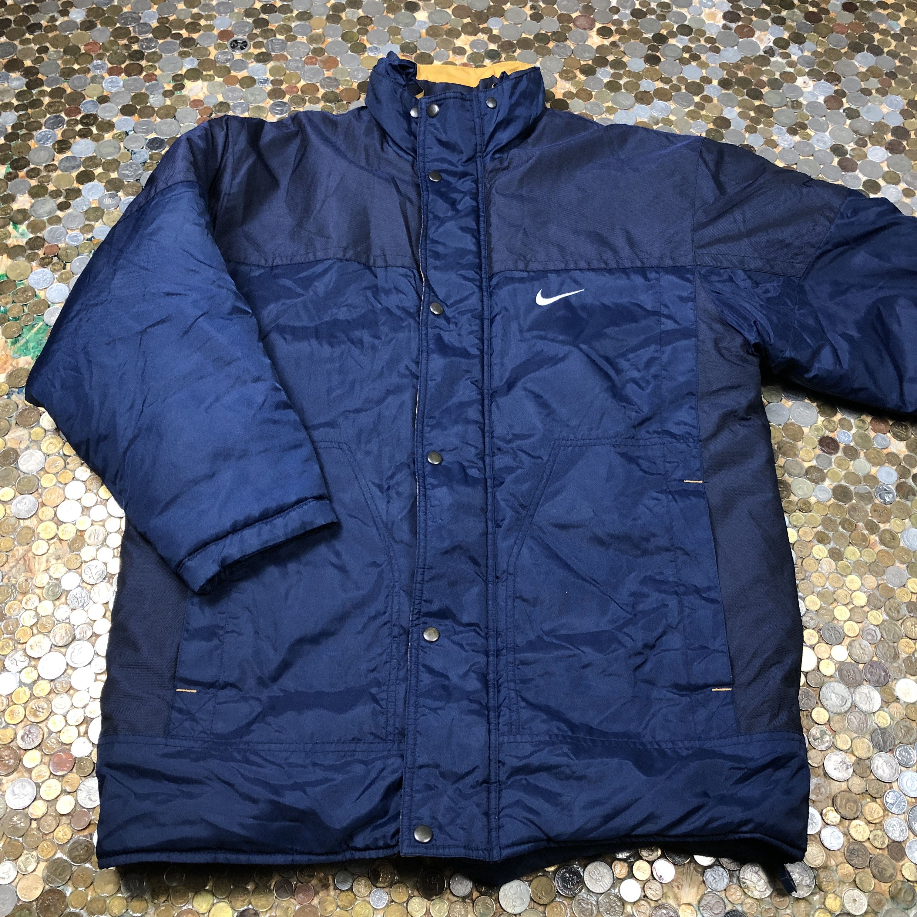 Nike Nike Puffer jacket 90's Size US S / EU 44-46 / 1 - 1 Thumbnail