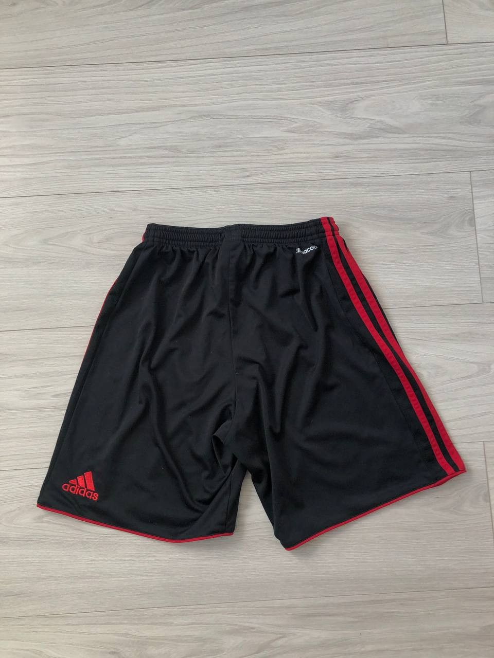 Other WATFORD FC SHORTS ADIDAS HOME FOOTBALL SHORTS Size US 32 / EU 48 - 2 Thumbnail
