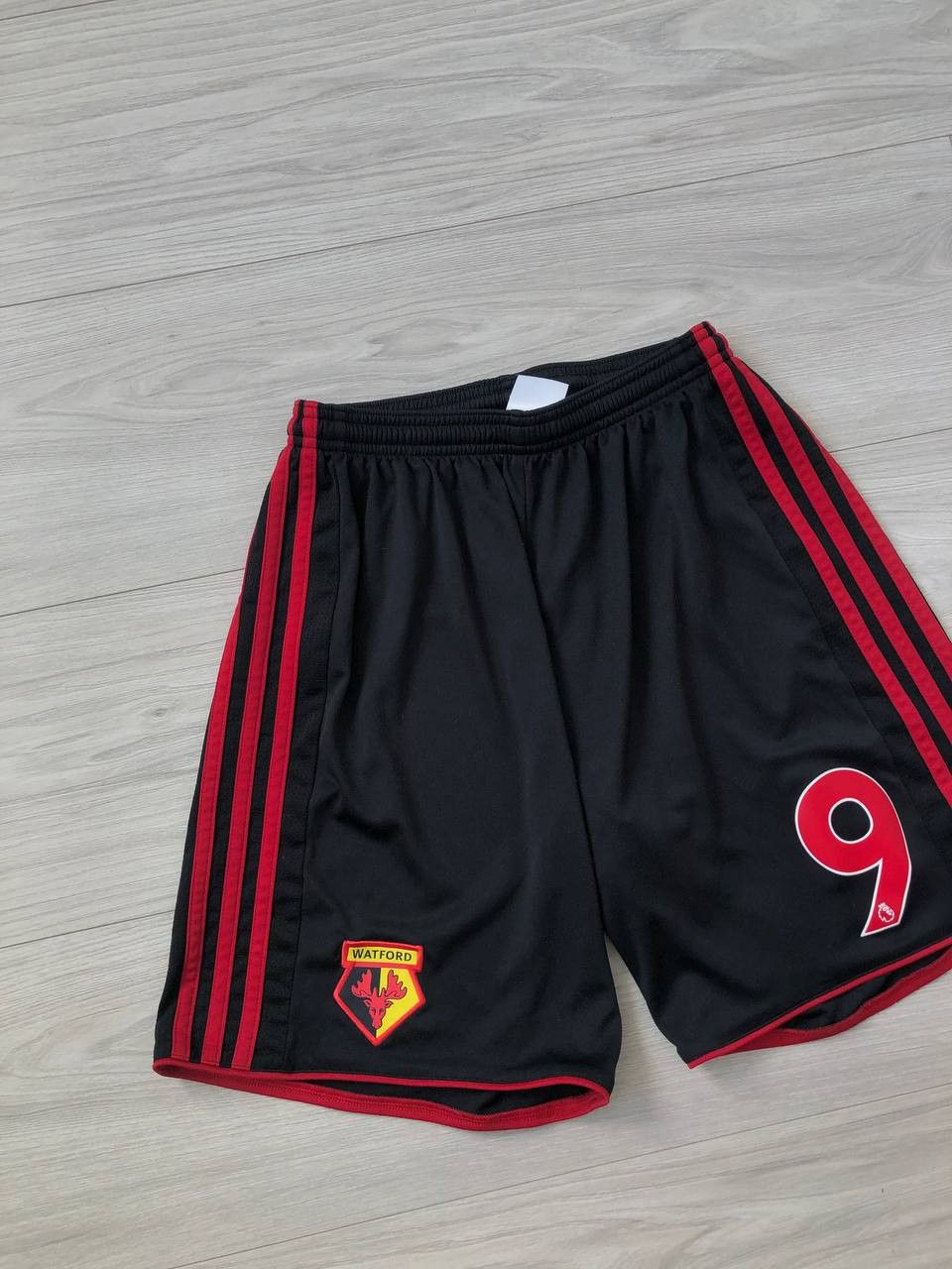 Other WATFORD FC SHORTS ADIDAS HOME FOOTBALL SHORTS Size US 32 / EU 48 - 3 Thumbnail