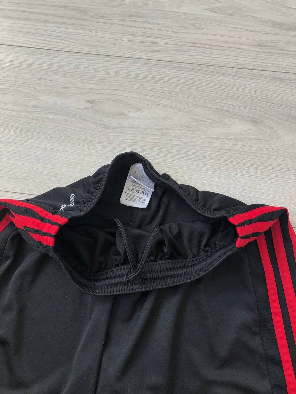 Other WATFORD FC SHORTS ADIDAS HOME FOOTBALL SHORTS Size US 32 / EU 48 - 4 Thumbnail