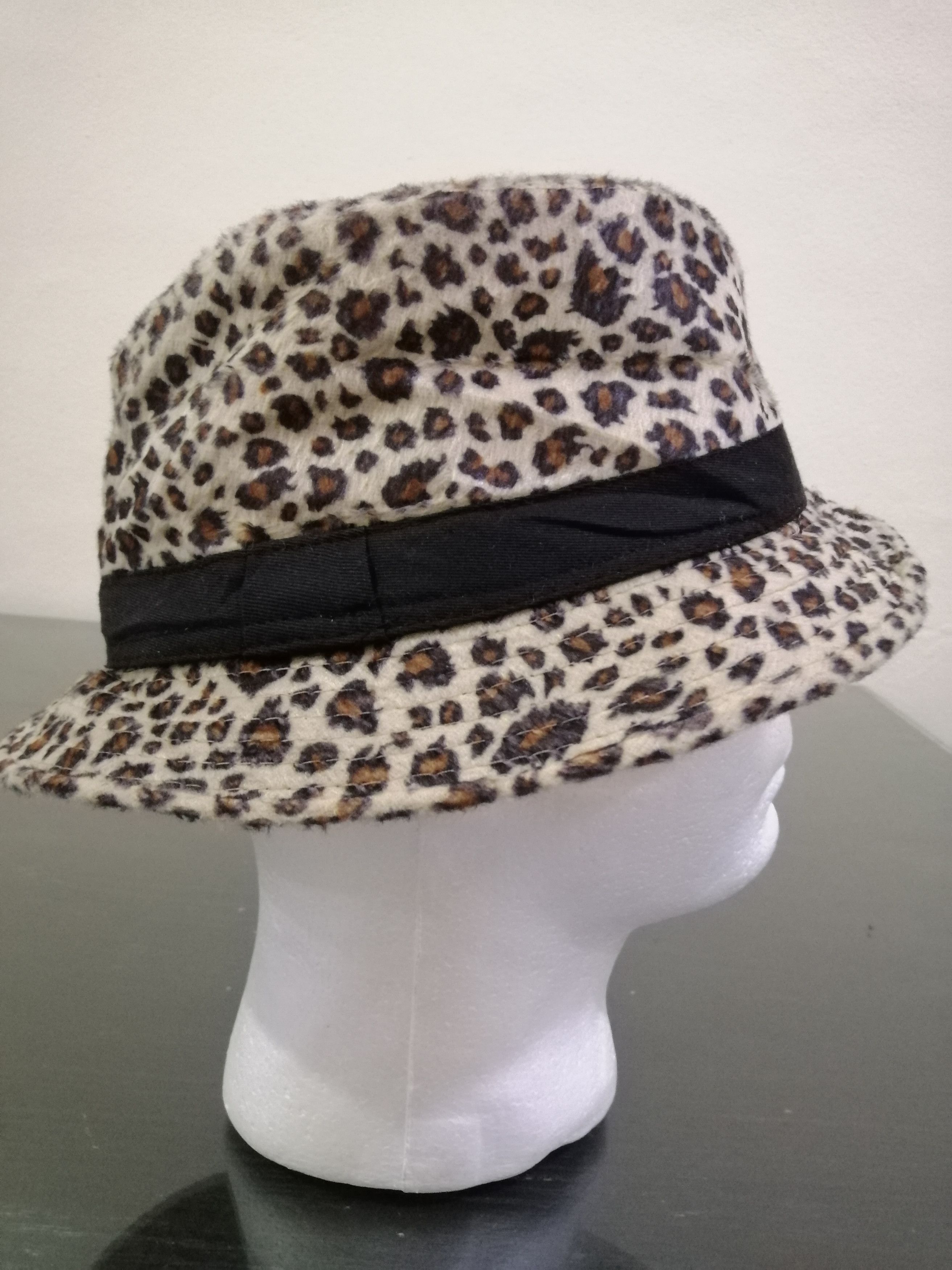 Japanese Brand Bucket Hats Leopard Size ONE SIZE - 4 Thumbnail