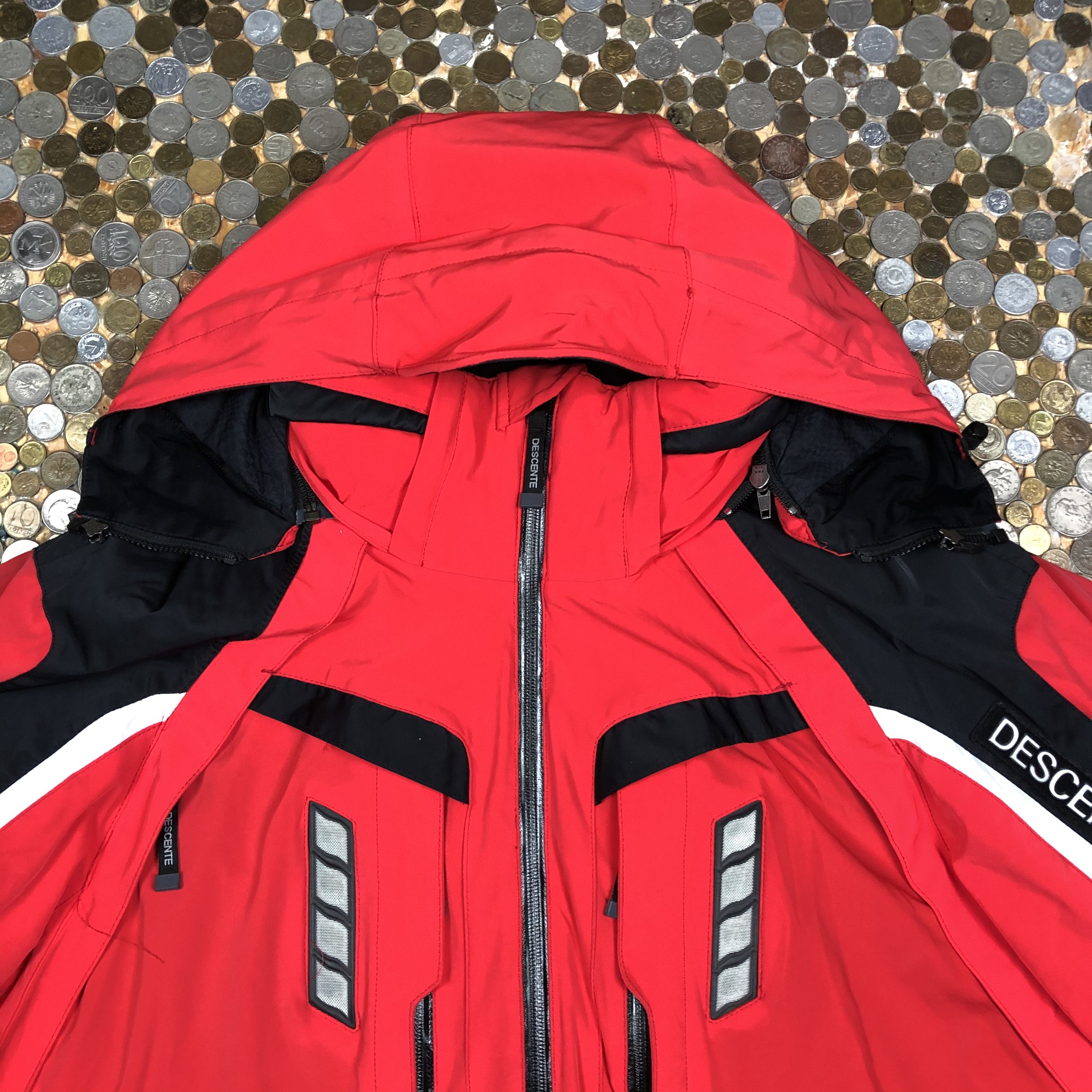Descente Descente Winter Jacket with hoodie Size US M / EU 48-50 / 2 - 2 Thumbnail