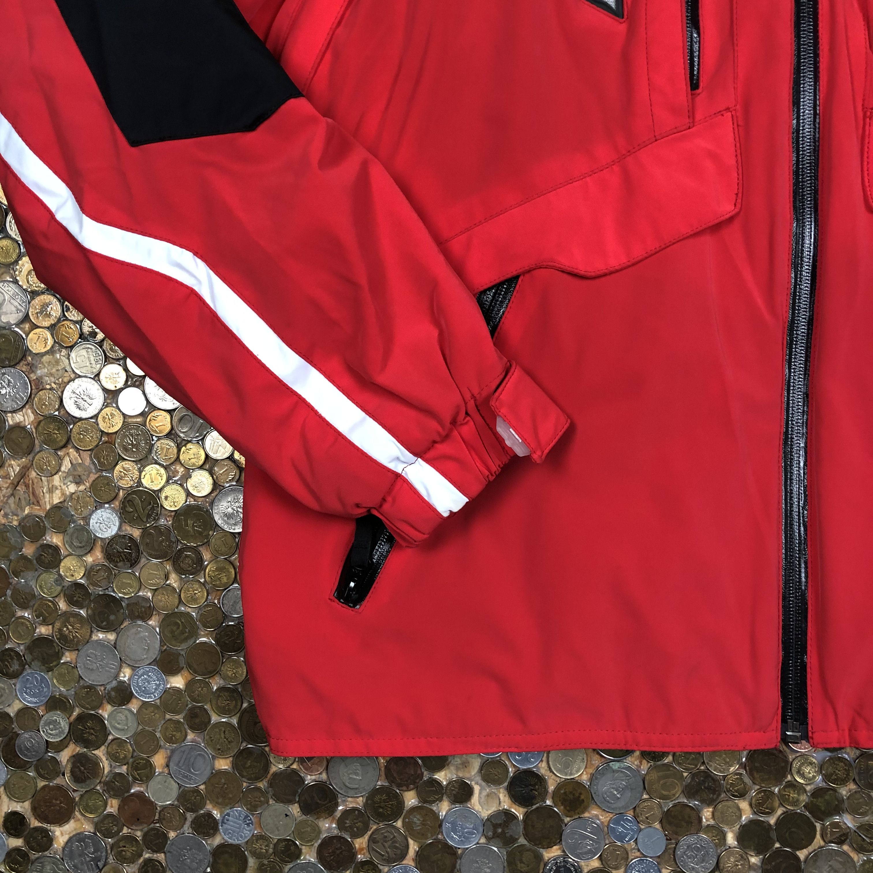 Descente Descente Winter Jacket with hoodie Size US M / EU 48-50 / 2 - 3 Thumbnail