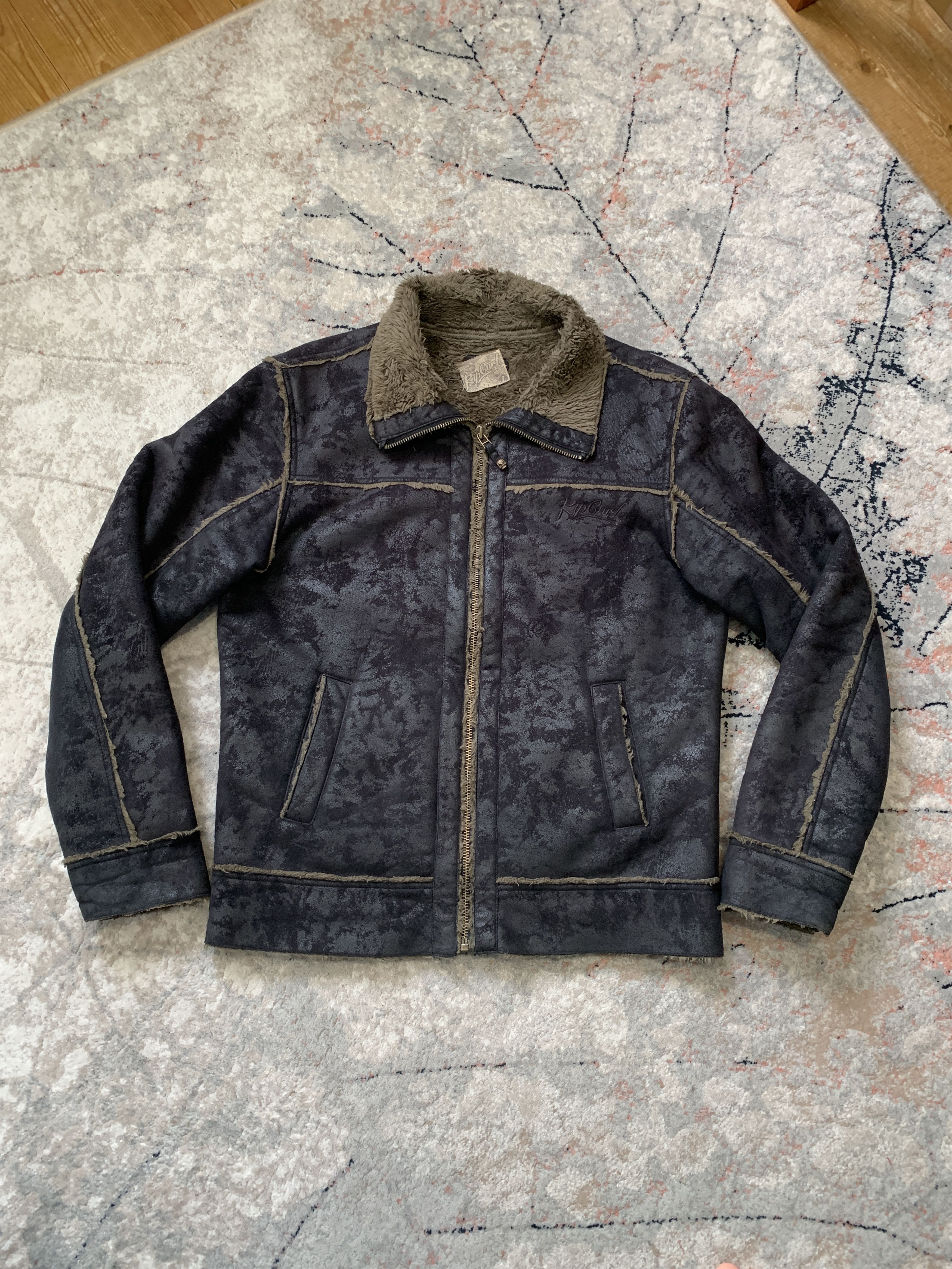 Rip Curl Vintage Rip Curl Sheepskin Coat Size US L / EU 52-54 / 3 - 1 Thumbnail