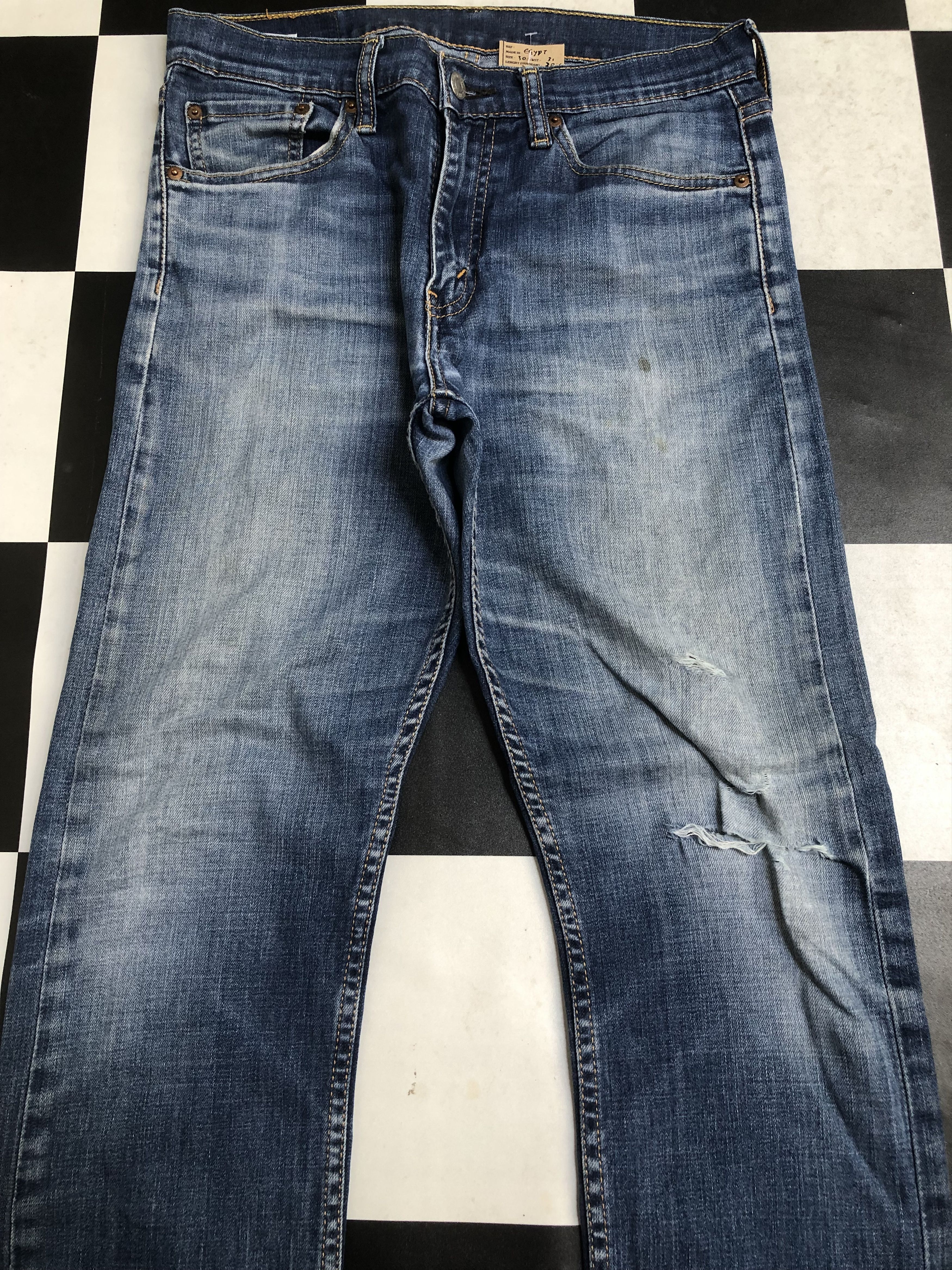 Levi's × Vintage Vintage Levis 513 Distressed Denim Slim Jeans L515 Size US 30 / EU 46 - 3 Thumbnail
