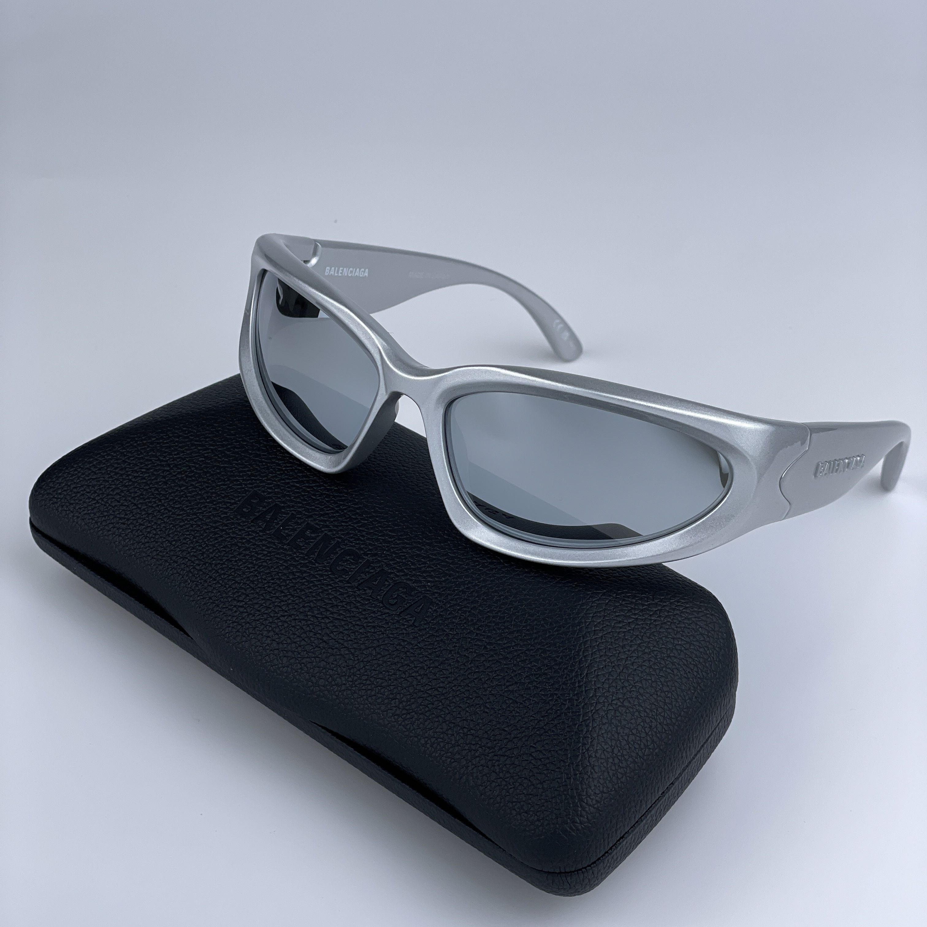 Balenciaga NEW Balenciaga BB0157S 004 Wraparound Unisex Sunglasses ...