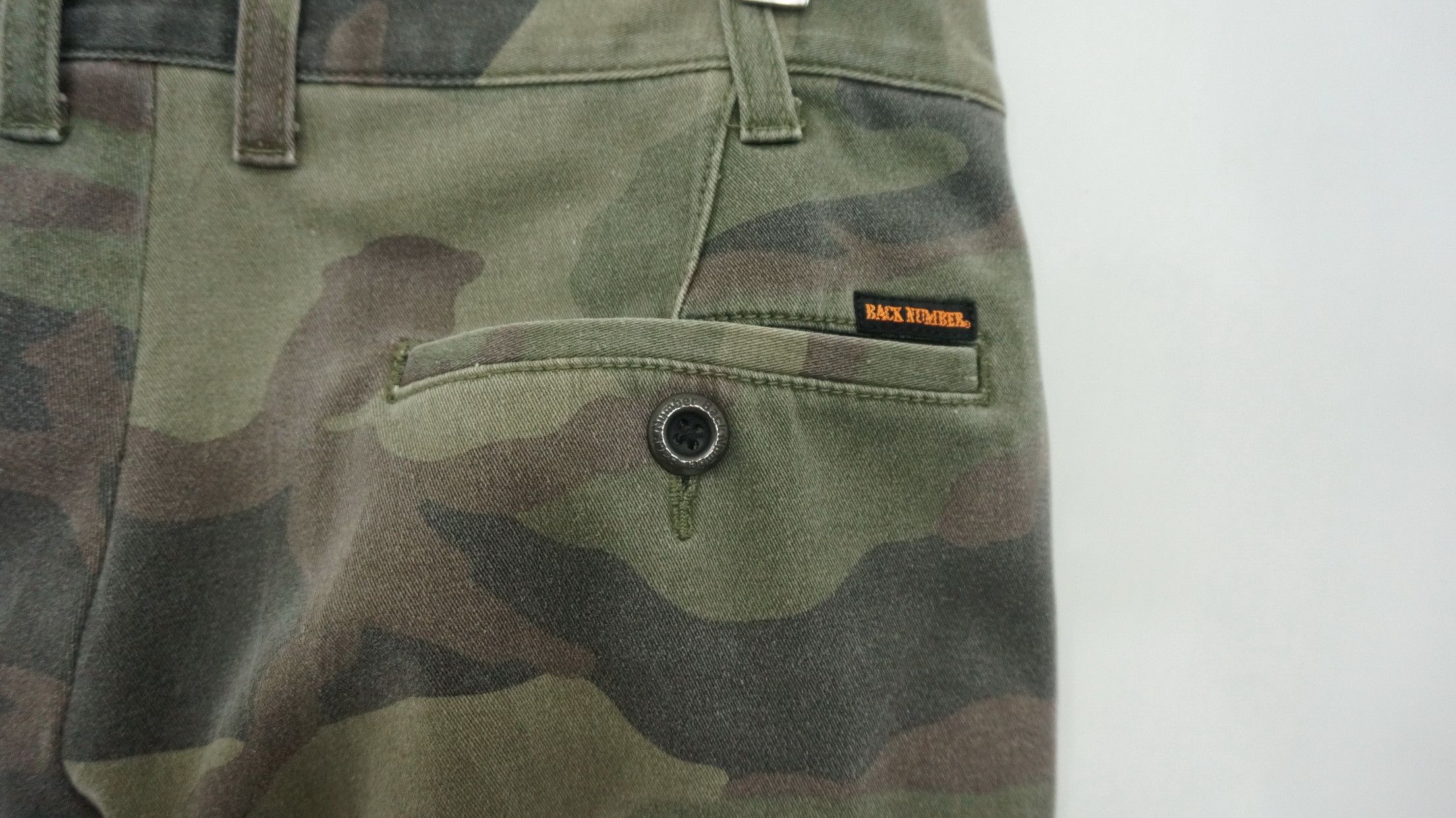 Japanese Brand Vtg Japan BACK NUMBER Dusty Faded Camo Insulated Slim Cargo Size US 29 - 9 Thumbnail
