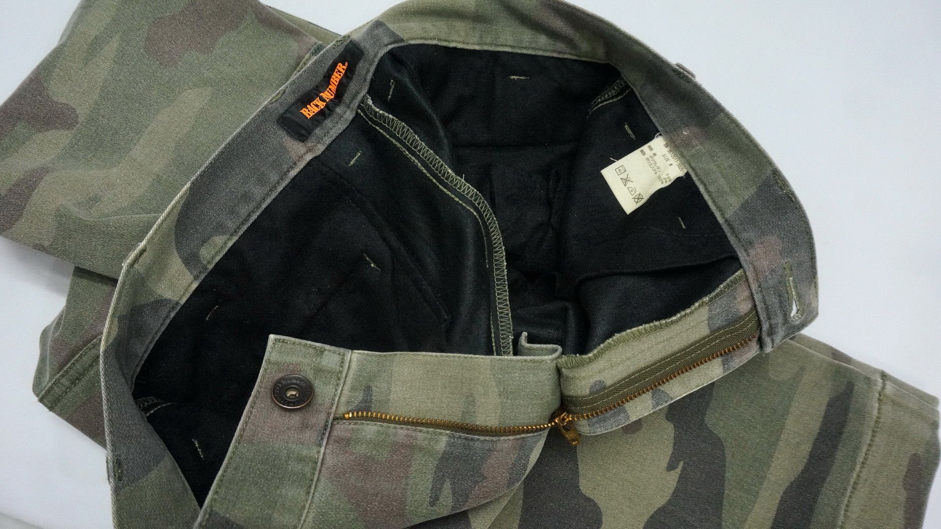 Japanese Brand Vtg Japan BACK NUMBER Dusty Faded Camo Insulated Slim Cargo Size US 29 - 16 Thumbnail
