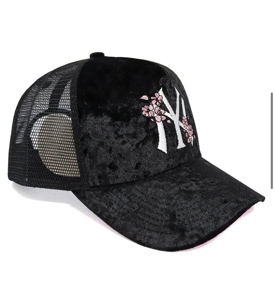 Japanese Brand Black Velvet Trucker Hat LA Size ONE SIZE - 2 Thumbnail