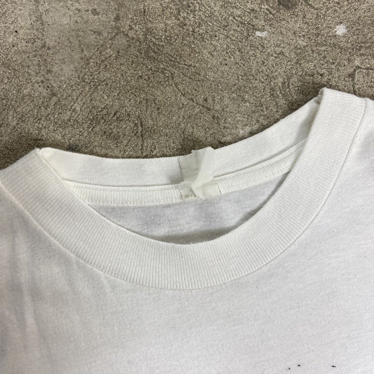 Band Tees 1980s SINGLE STITCH JIM MORRISON HANDS ARCHIVE TEE Size US L / EU 52-54 / 3 - 8 Thumbnail