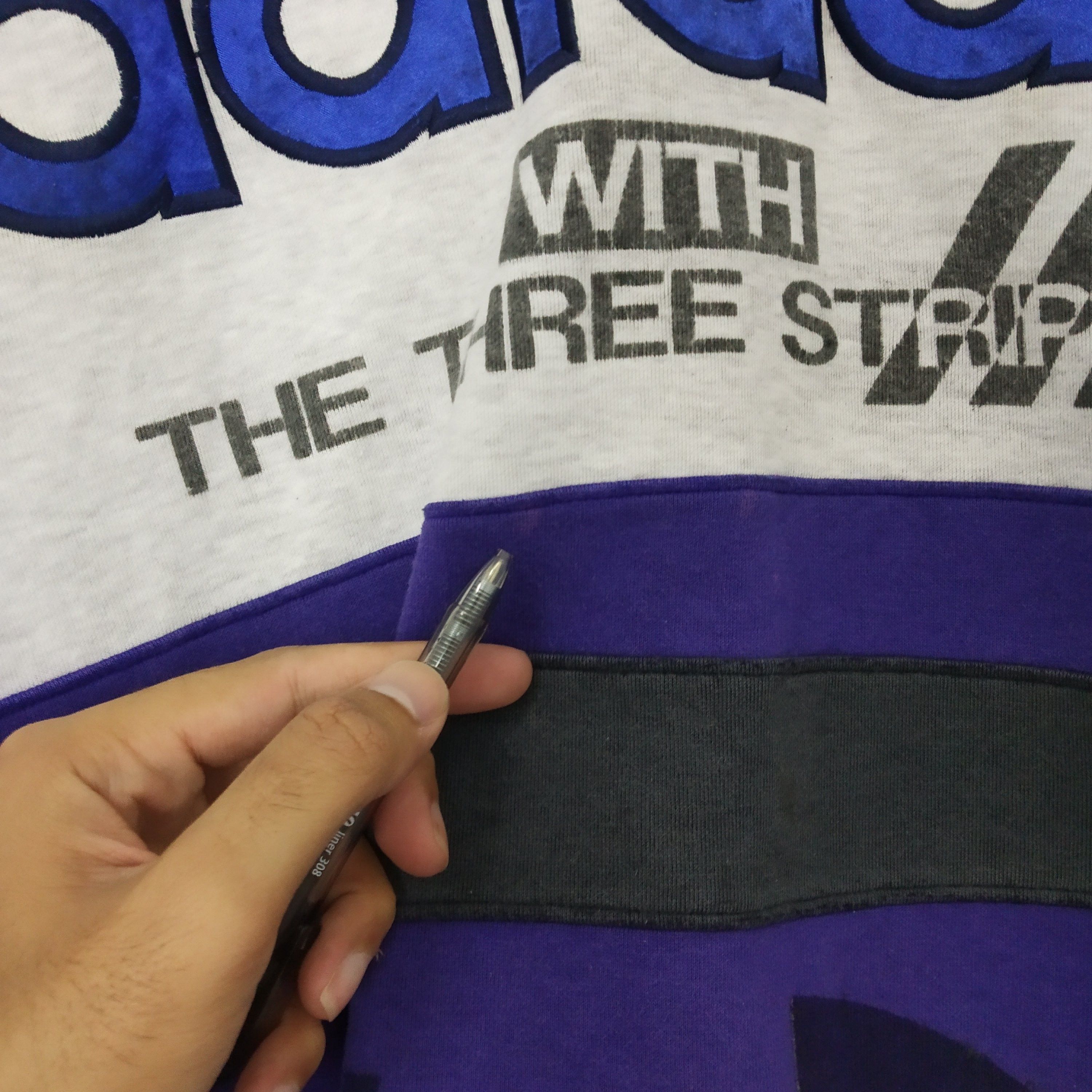 Adidas × Vintage Vtg Adidas with the three stripes sweatshirt Size US L / EU 52-54 / 3 - 6 Thumbnail