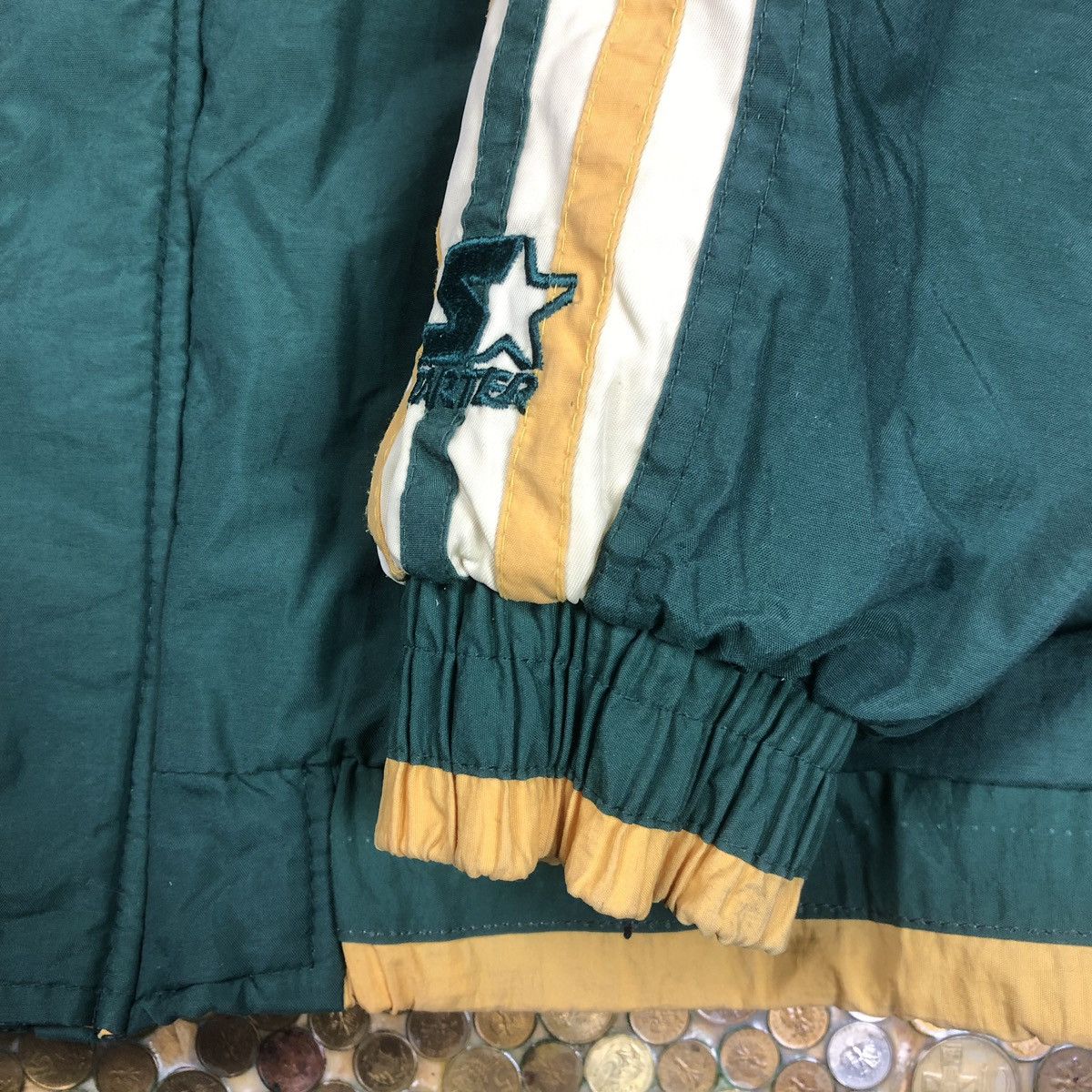 Starter Starter Green Bay Packers NFL vintage 1990s jacket Size US XL / EU 56 / 4 - 4 Thumbnail
