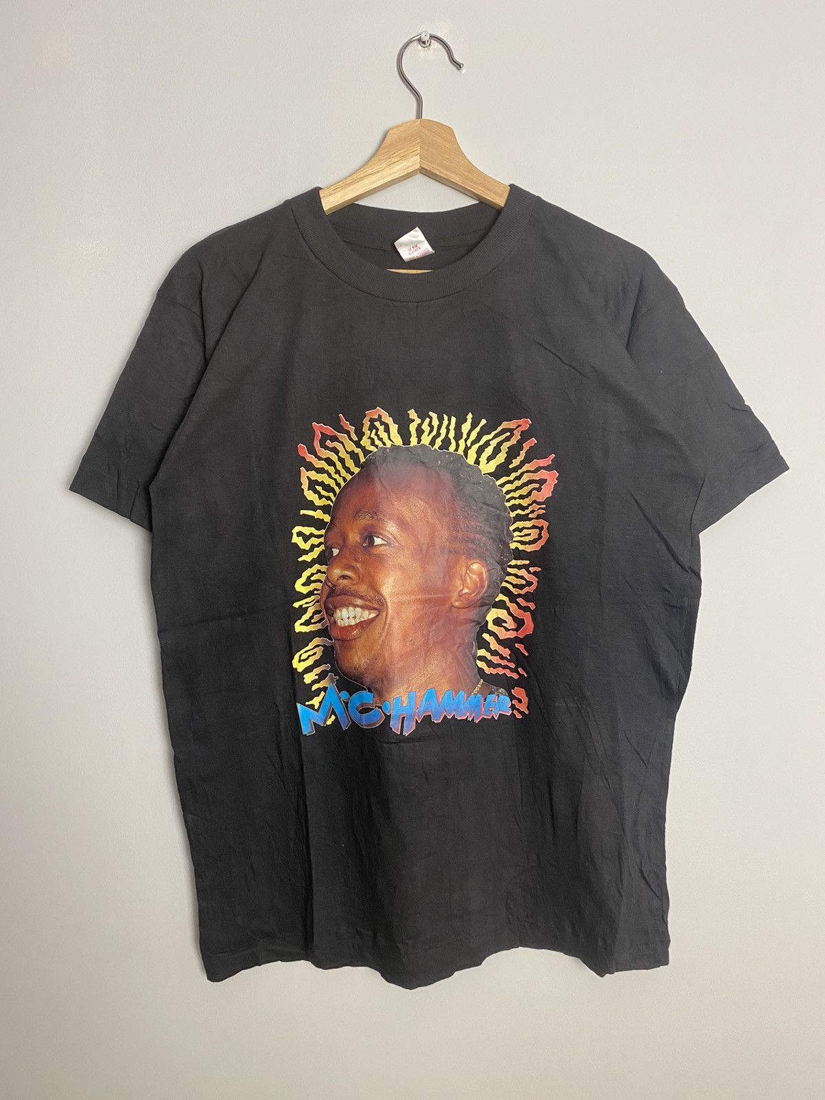 Band Tees Vintage 90s Mc Hammer Rap Hip Hop Band tee rare Size US M / EU 48-50 / 2 - 1 Thumbnail