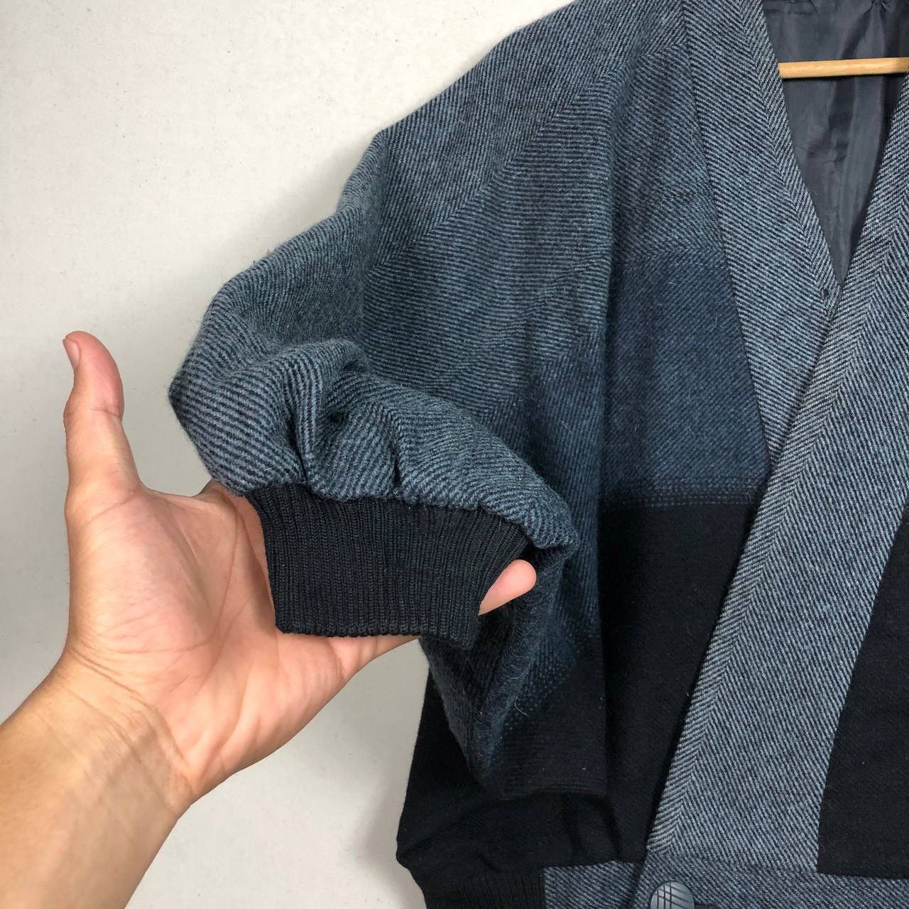 Japanese Brand Vtg Japanese ORIBE Wool Knitted Poncho Cloaks Capes Soft Size US M / EU 48-50 / 2 - 6 Thumbnail