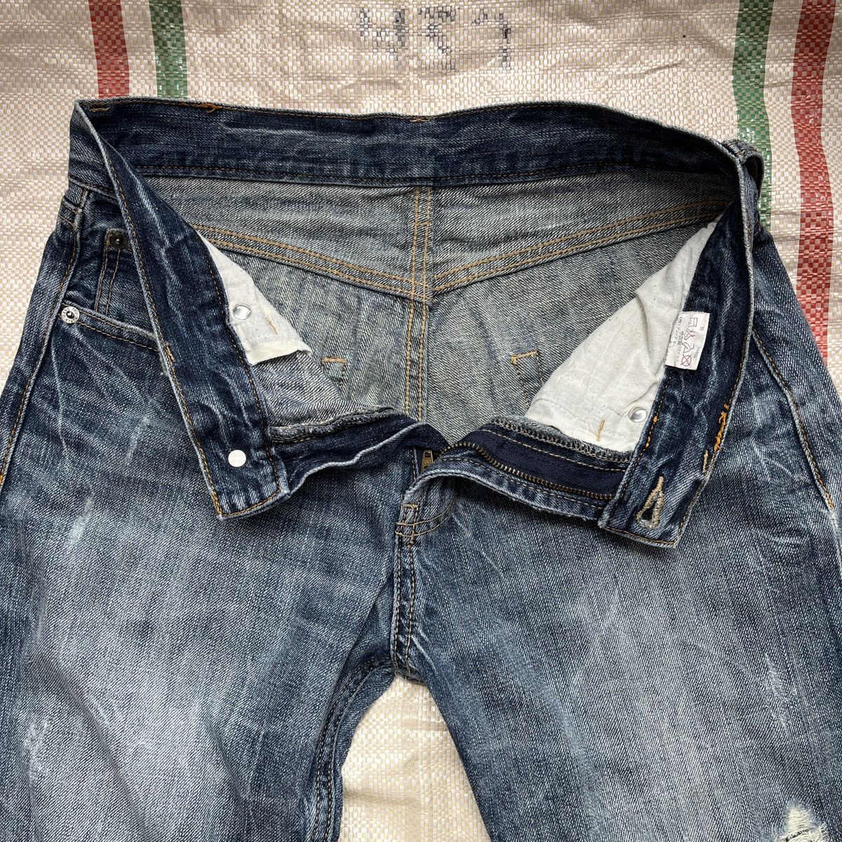 Japanese Brand × Native × Vintage Big Embroidery Native Apache Red Indian Skull Denim Jeans Size US 29 - 7 Thumbnail