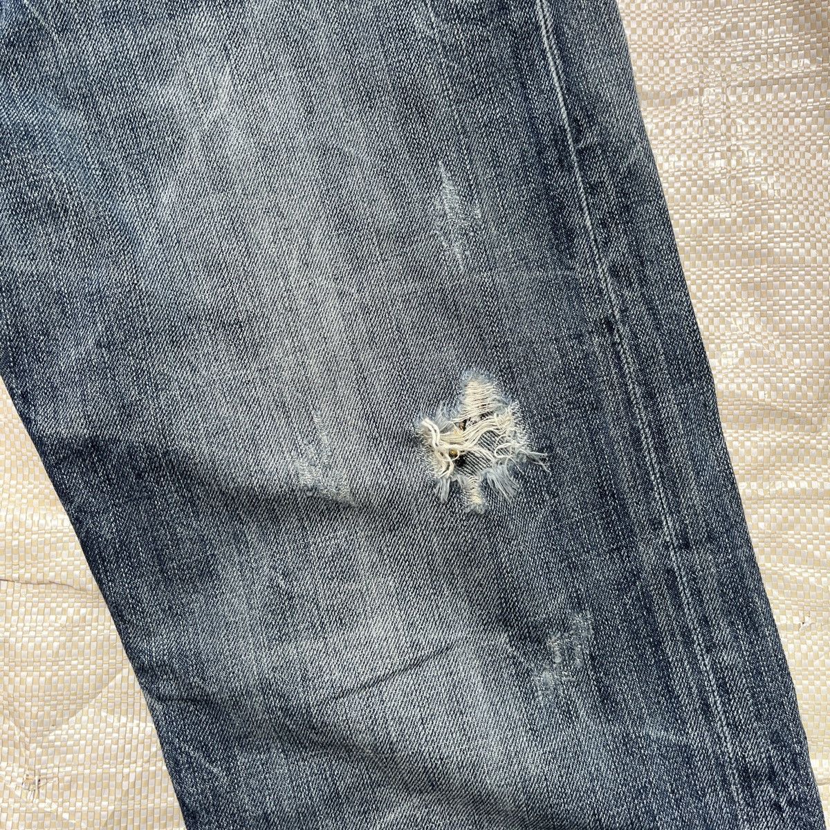 Japanese Brand × Native × Vintage Big Embroidery Native Apache Red Indian Skull Denim Jeans Size US 29 - 11 Thumbnail