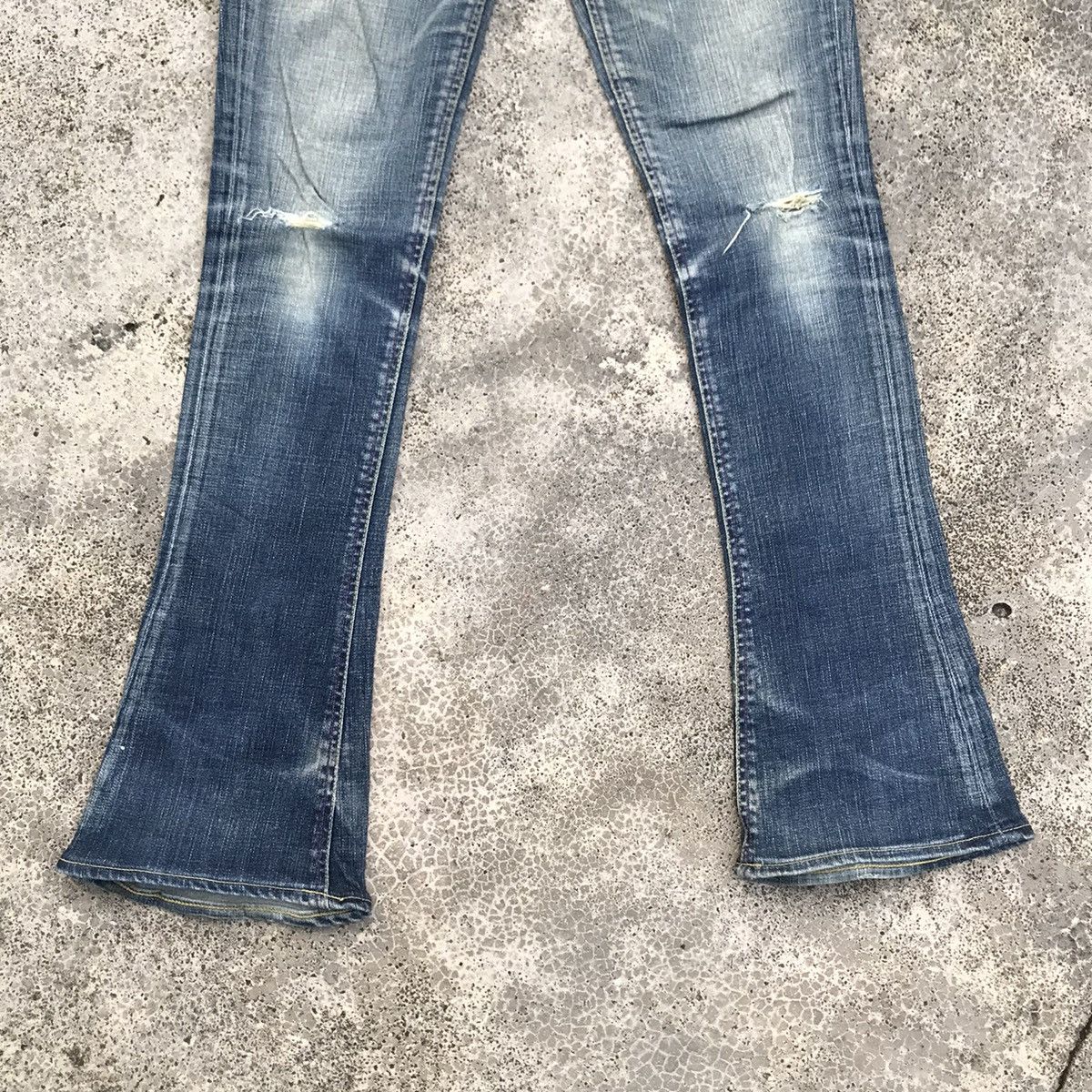 SLY W31💥Vintage SLY Distressed Blue Wash Flare Denim Jeans Size US 31 - 3 Thumbnail