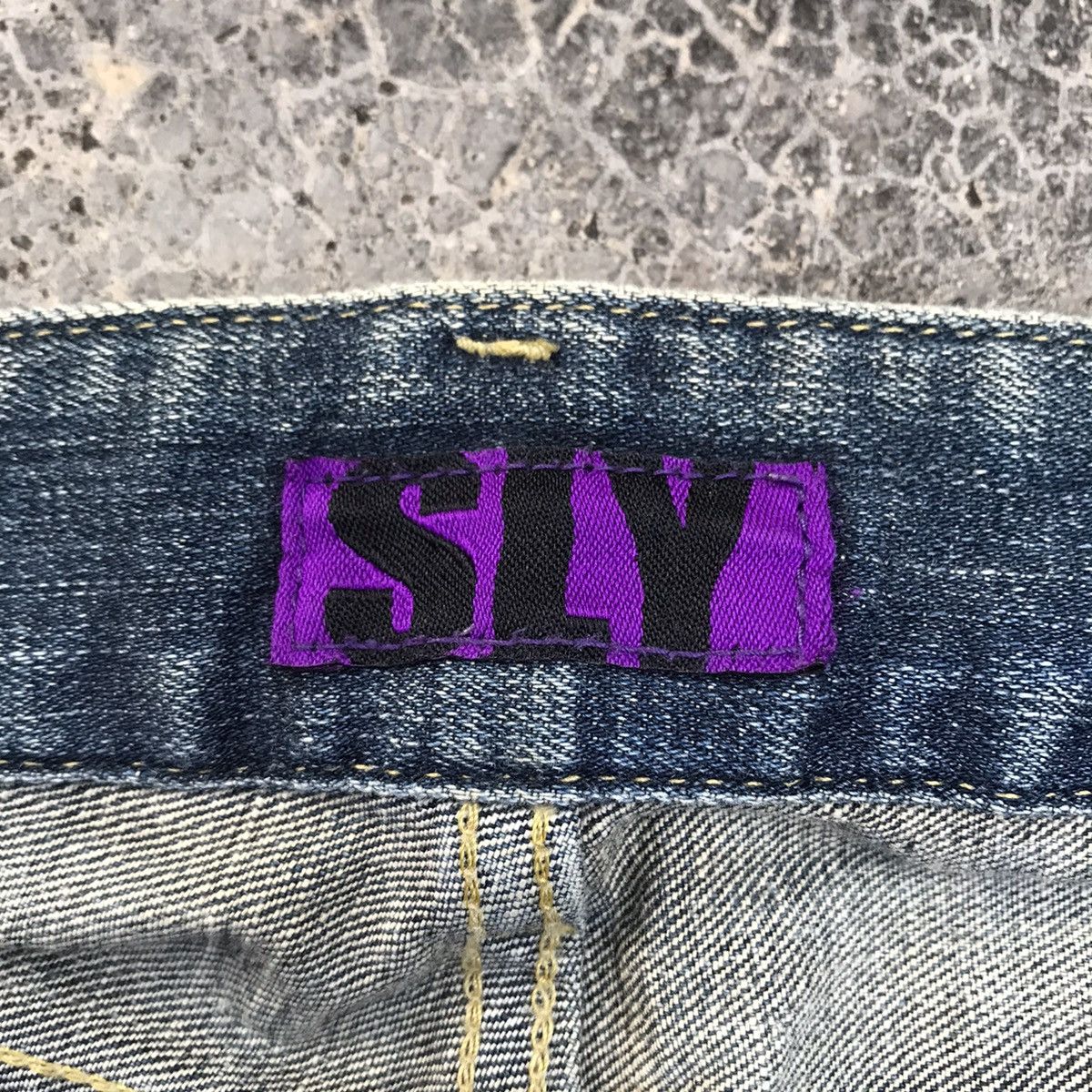 SLY W31💥Vintage SLY Distressed Blue Wash Flare Denim Jeans Size US 31 - 9 Thumbnail