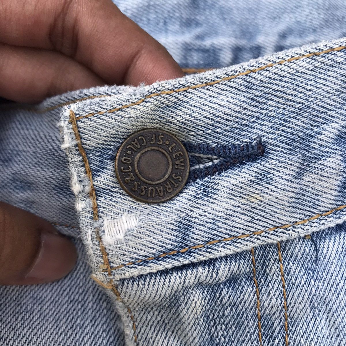 Levi's Vintage Clothing 💥 90's Vintage Levis 517 Distressed Faded Flare Jeans Pants Size US 34 / EU 50 - 6 Thumbnail