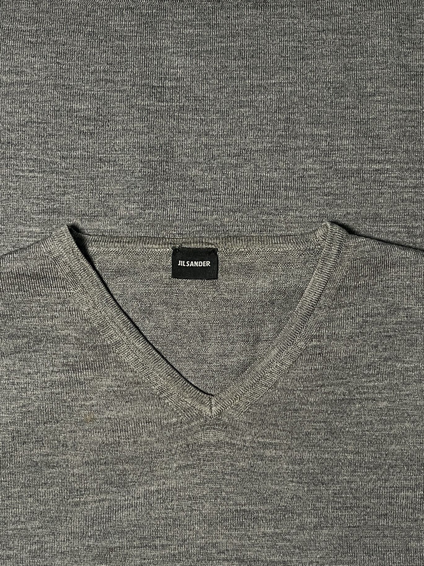 Jil Sander ⚡️QUICK SALE⚡️Jil Sander Grey V-neck Knit Sweater Size US M / EU 48-50 / 2 - 5 Thumbnail